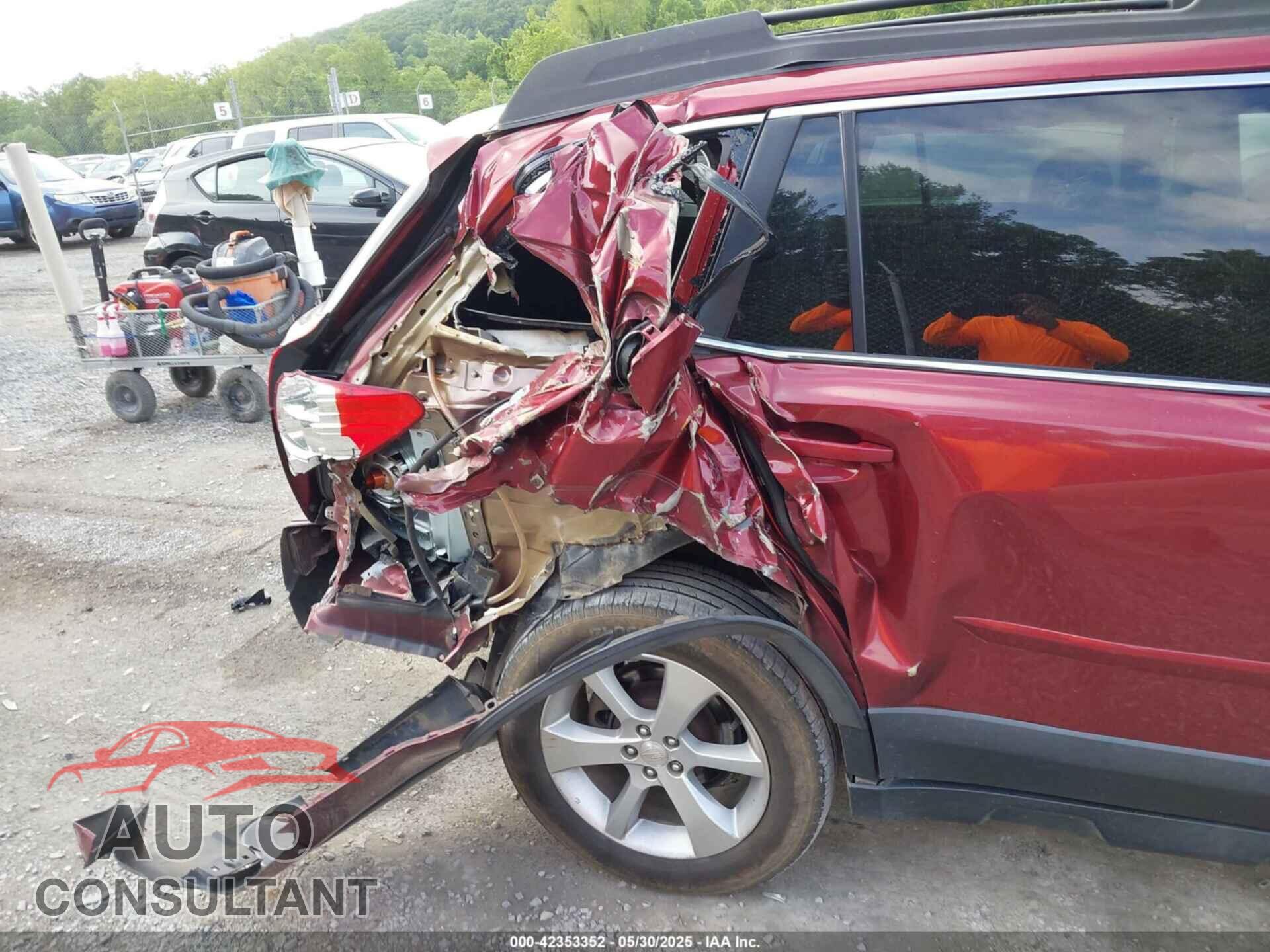 SUBARU OUTBACK 2014 - 4S4BRBLC0E3321988