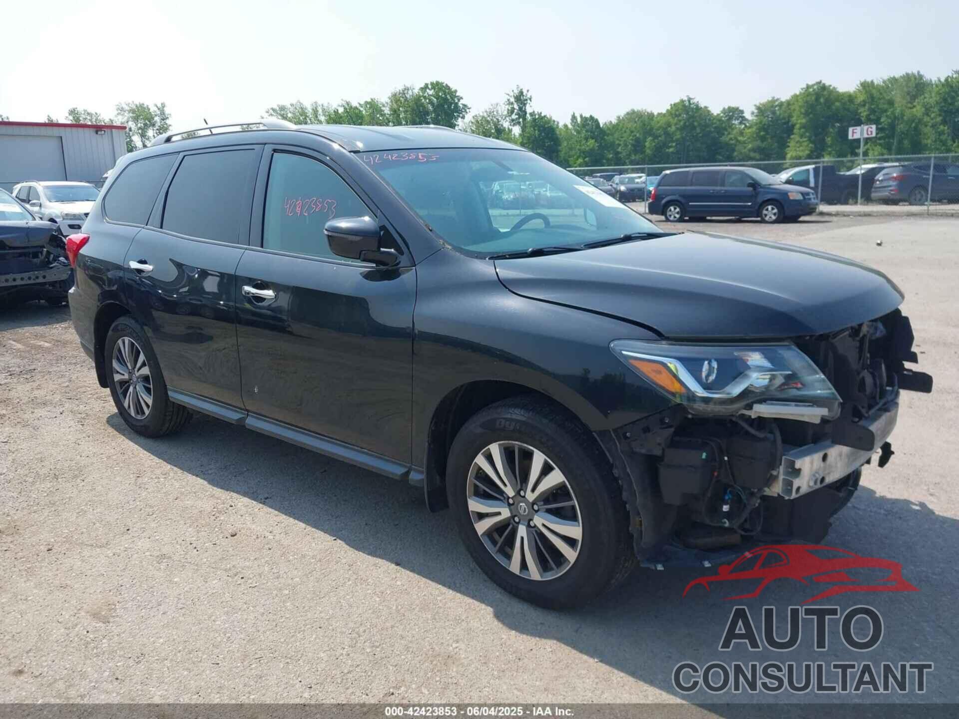 NISSAN PATHFINDER 2017 - 5N1DR2MM8HC649695