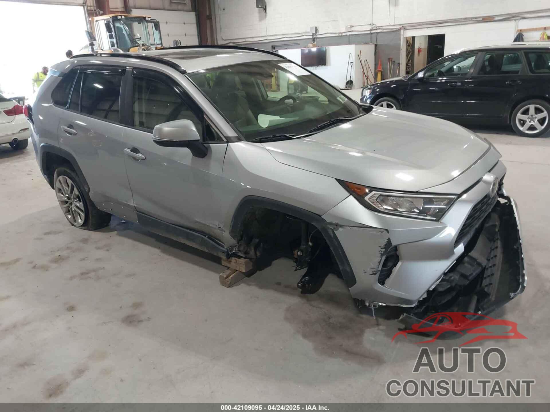 TOYOTA RAV4 2021 - JTMA1RFV3MD075296