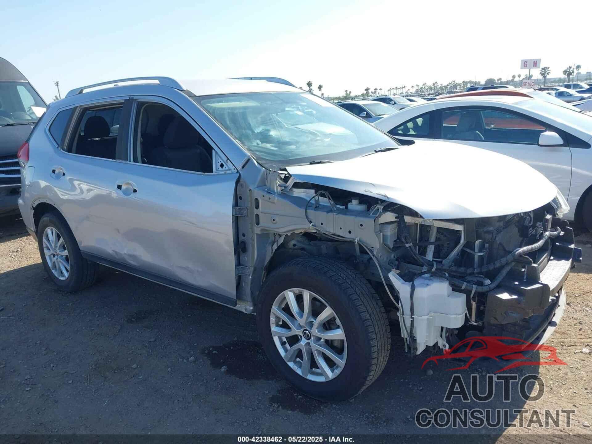 NISSAN ROGUE 2017 - JN8AT2MT1HW153009