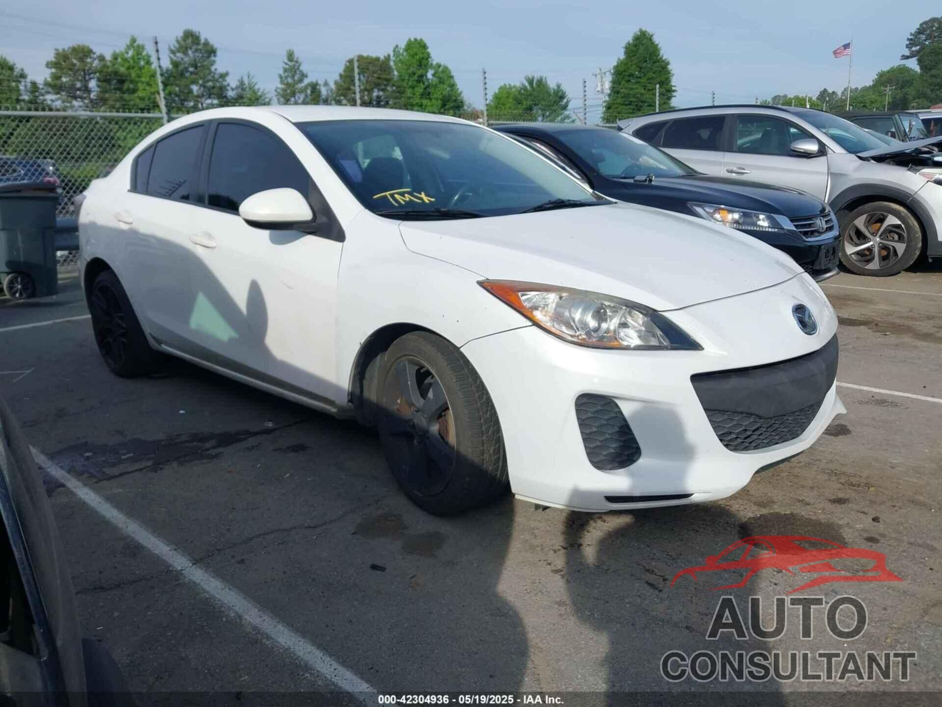 MAZDA MAZDA3 2013 - JM1BL1U77D1789745