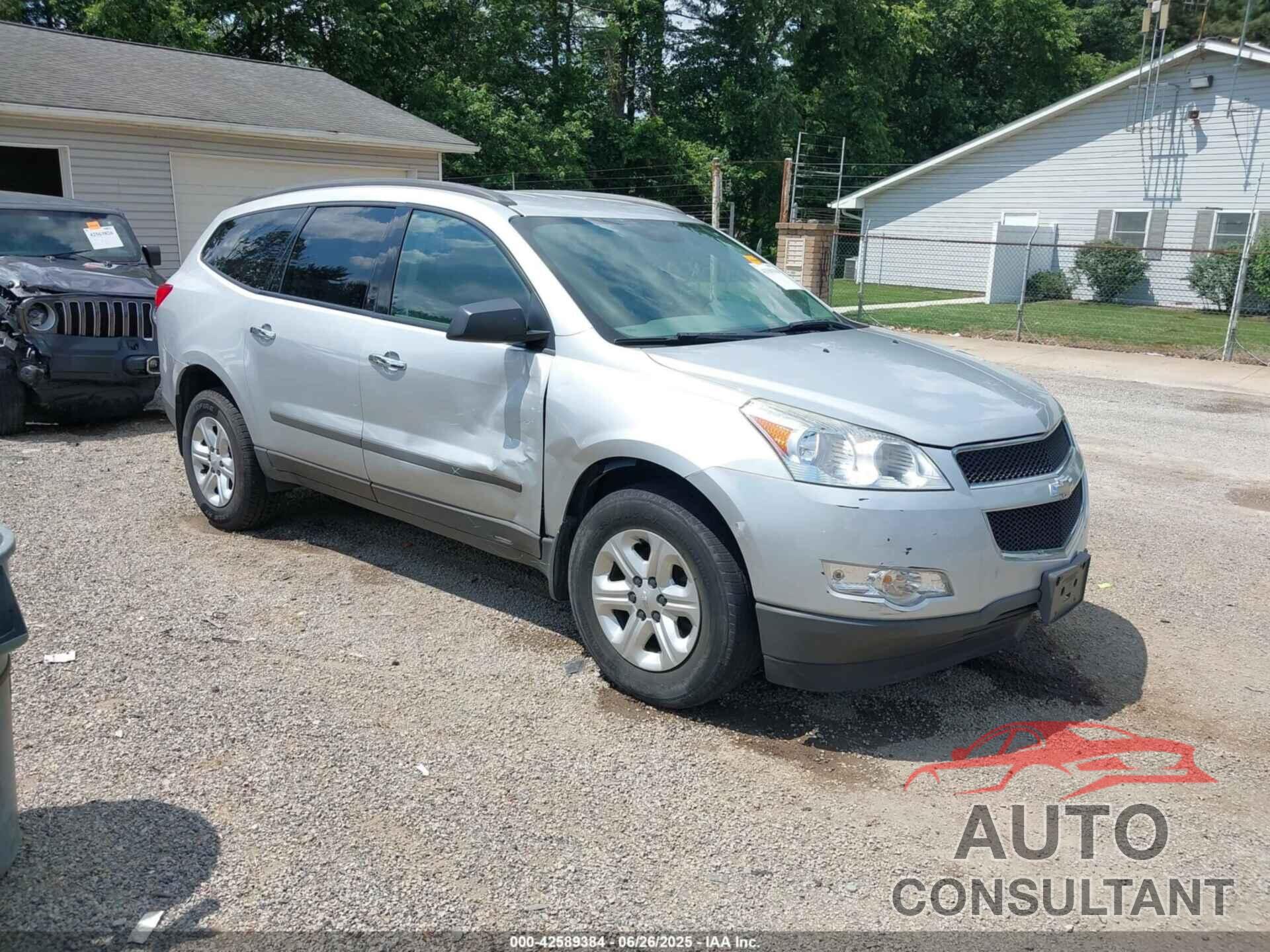 CHEVROLET TRAVERSE 2011 - 1GNKRFED2BJ412096