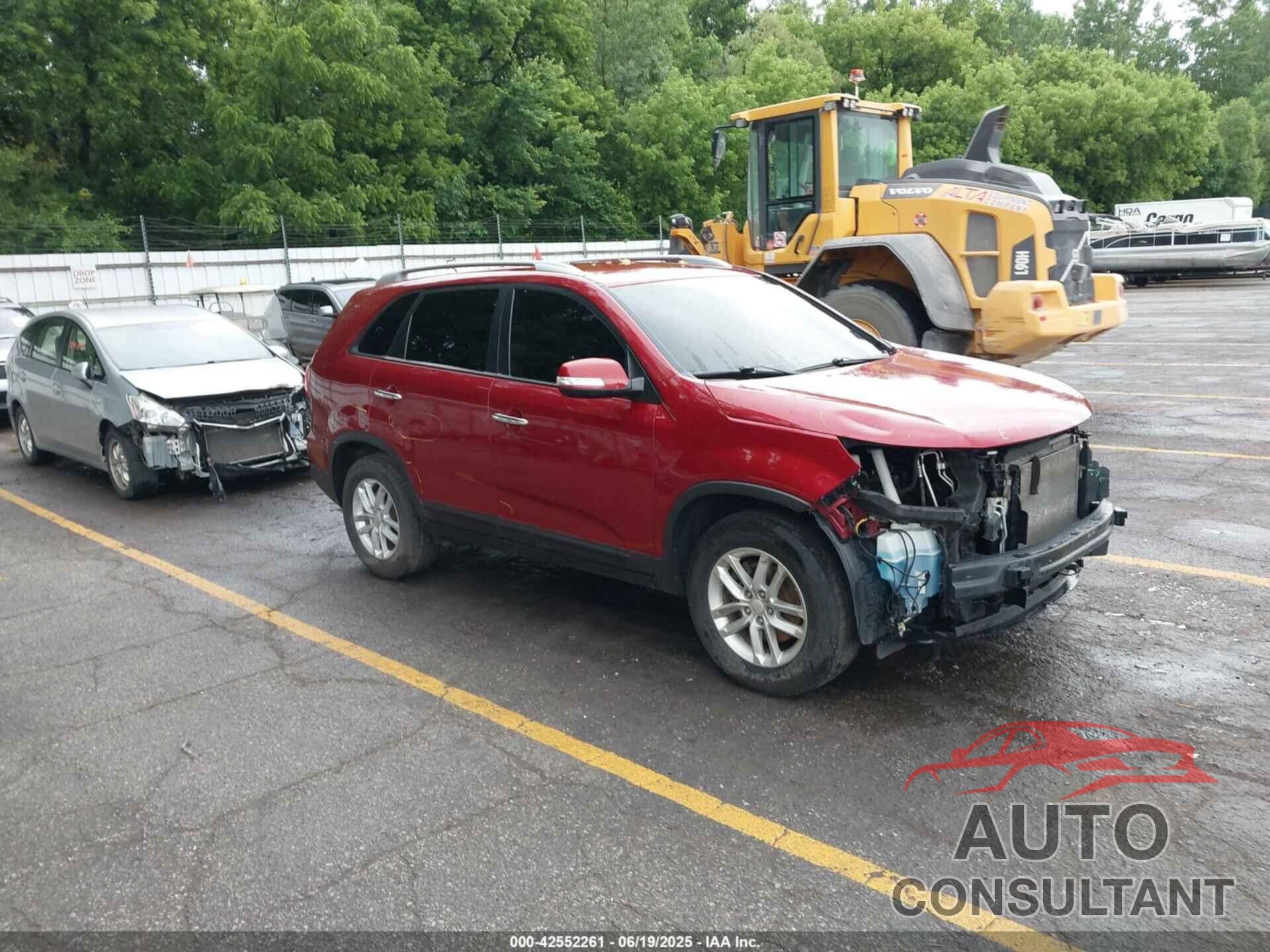 KIA SORENTO 2015 - 5XYKT3A66FG624098