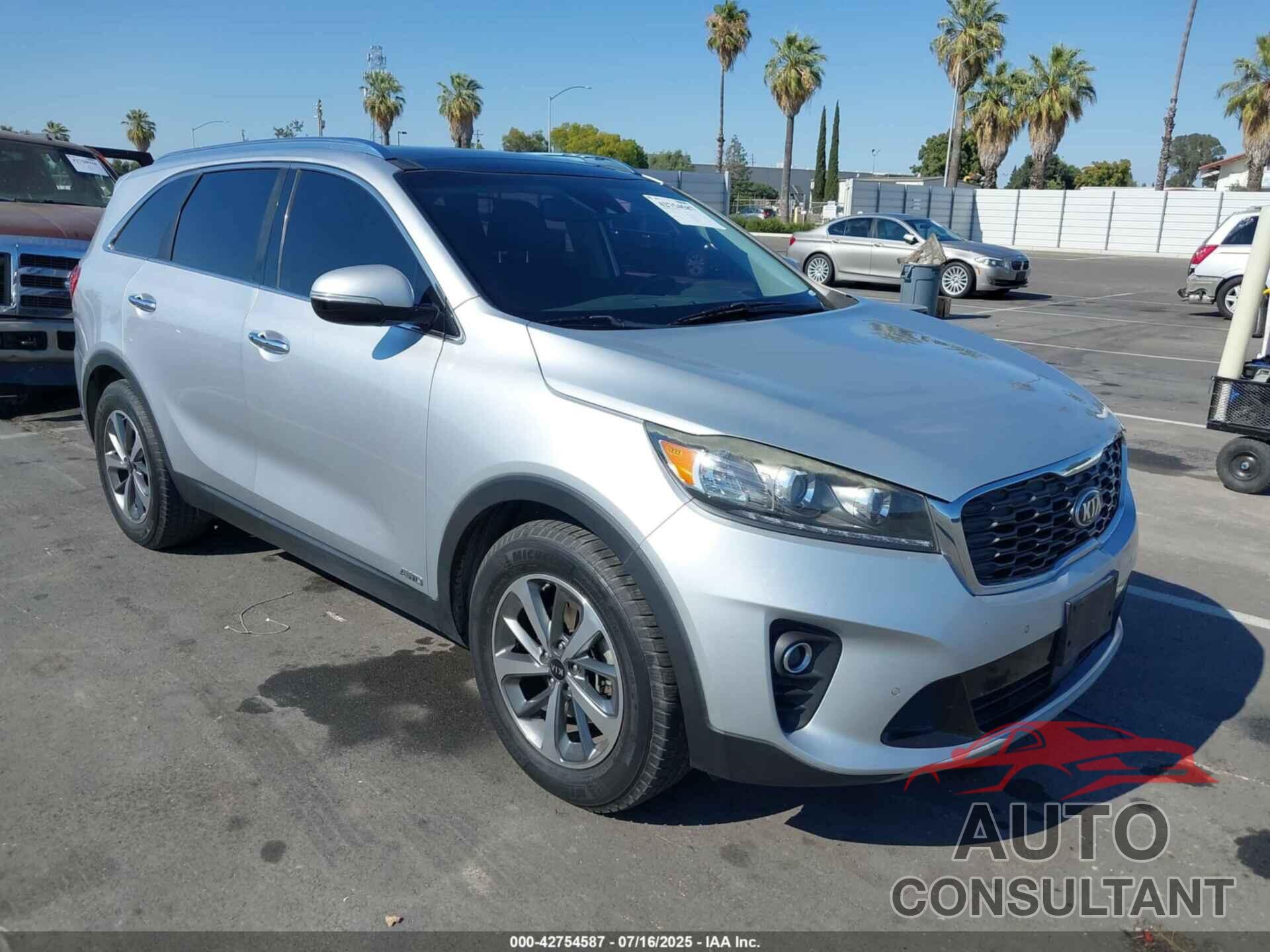 KIA SORENTO 2019 - 5XYPHDA50KG499145
