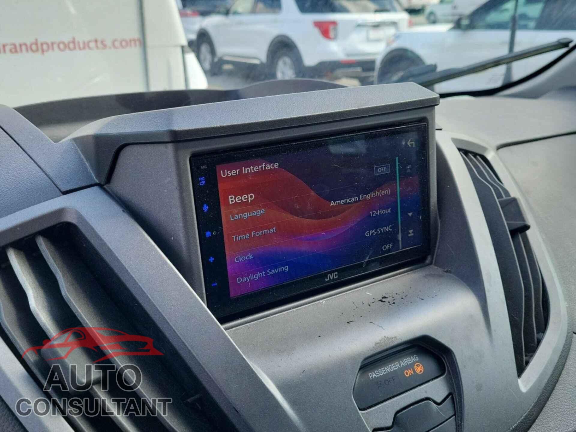 FORD TRANSIT 2019 - 1FTYR1YM2KKB51144