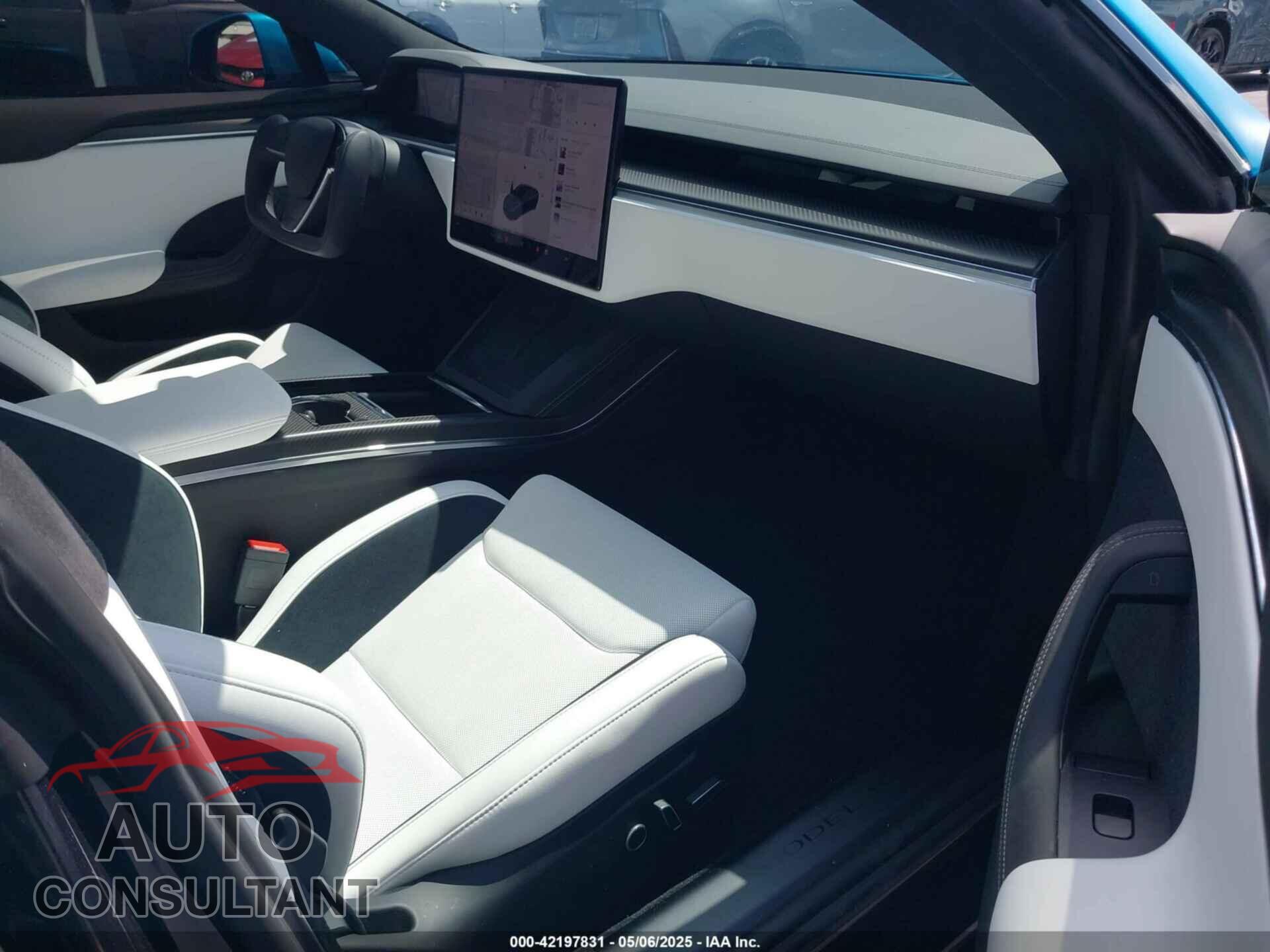 TESLA MODEL S 2024 - 5YJSA1E64RF540250