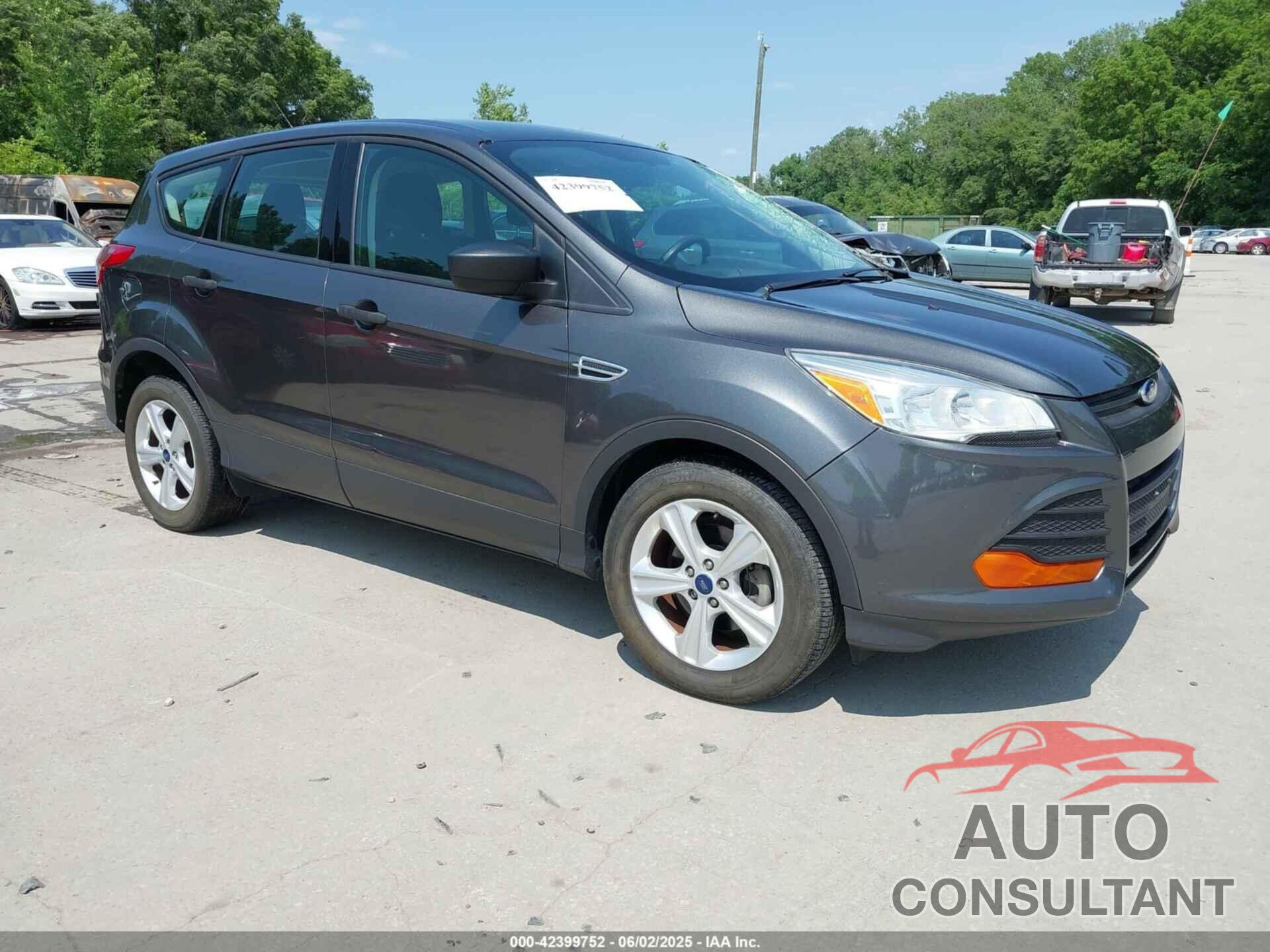 FORD ESCAPE 2016 - 1FMCU0F71GUA66996