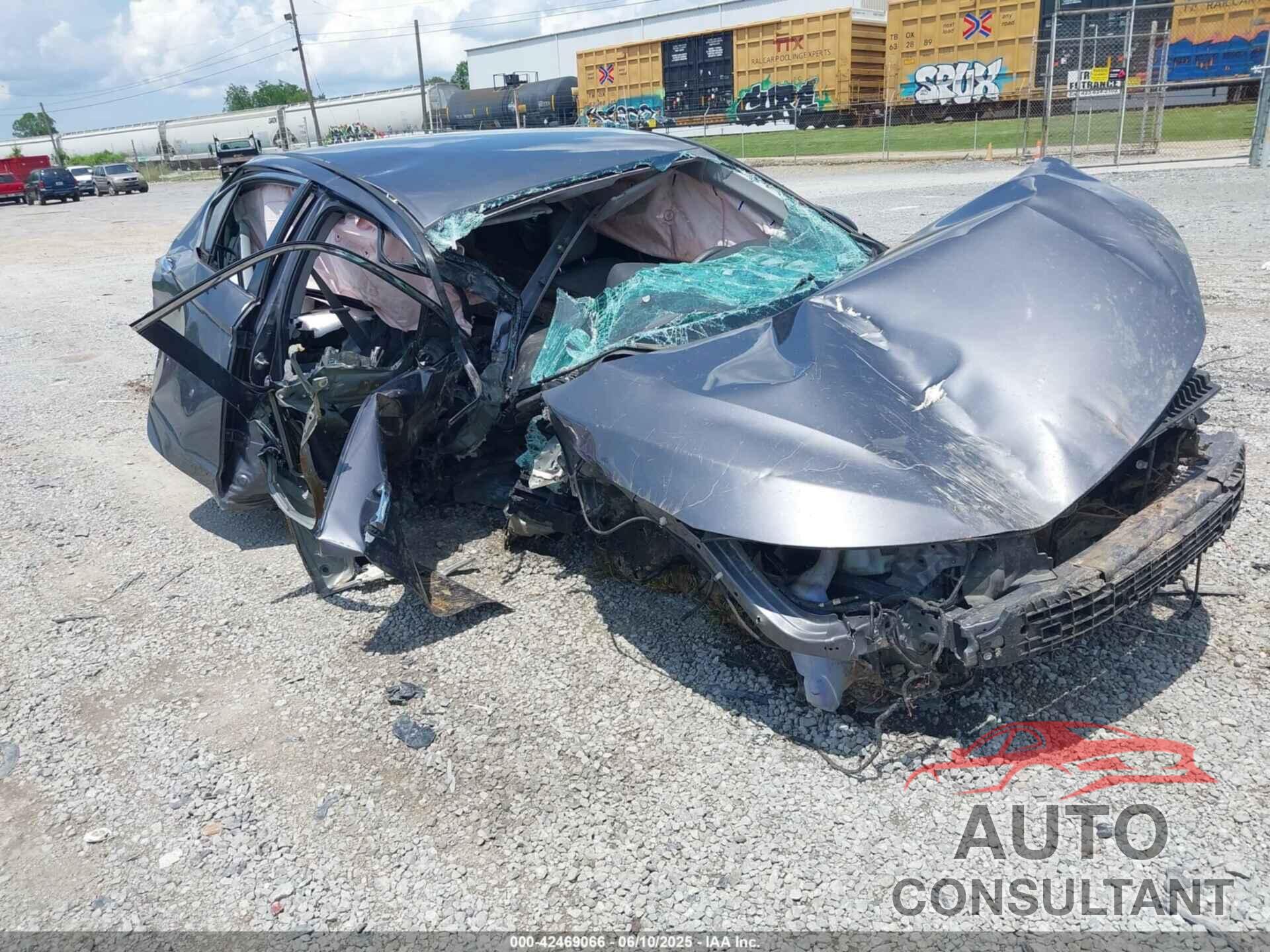 HONDA ACCORD 2017 - 1HGCR2F38HA126372