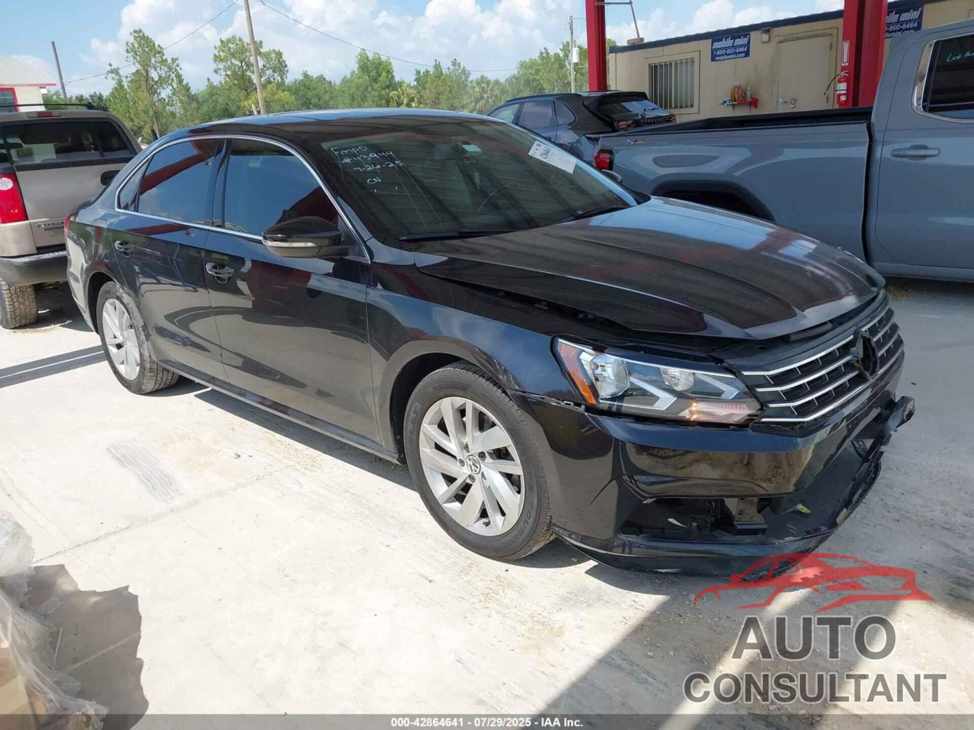 VOLKSWAGEN PASSAT 2018 - 1VWBA7A37JC002770