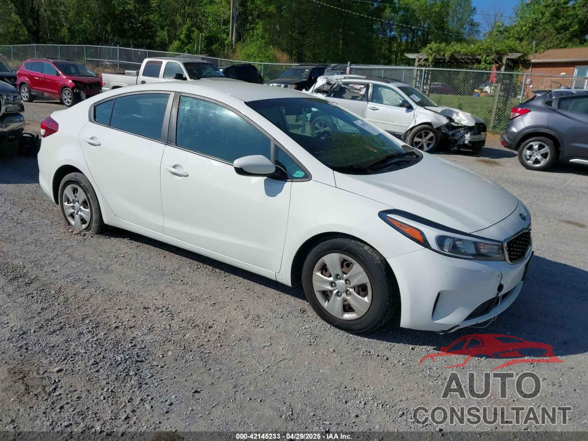 KIA FORTE 2018 - 3KPFK4A74JE195259