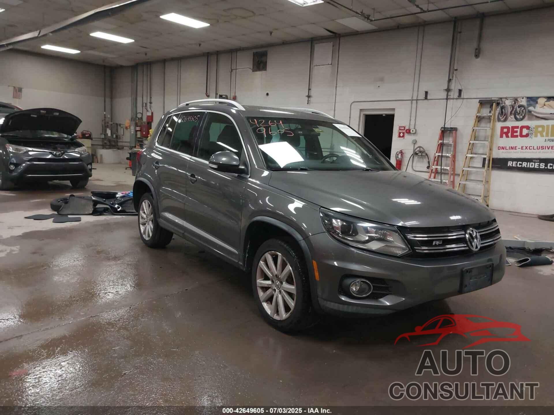 VOLKSWAGEN TIGUAN 2014 - WVGBV3AXXEW102588
