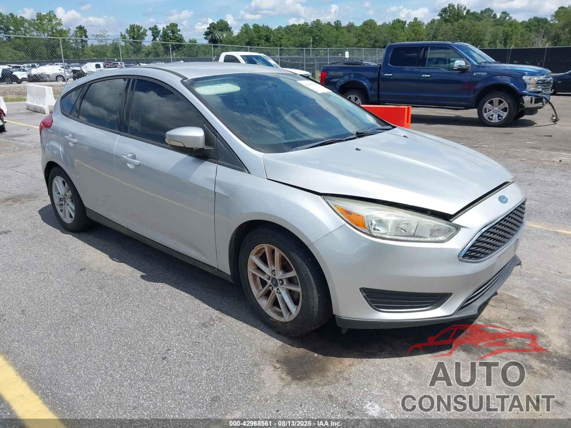 FORD FOCUS 2015 - 1FADP3K23FL249452
