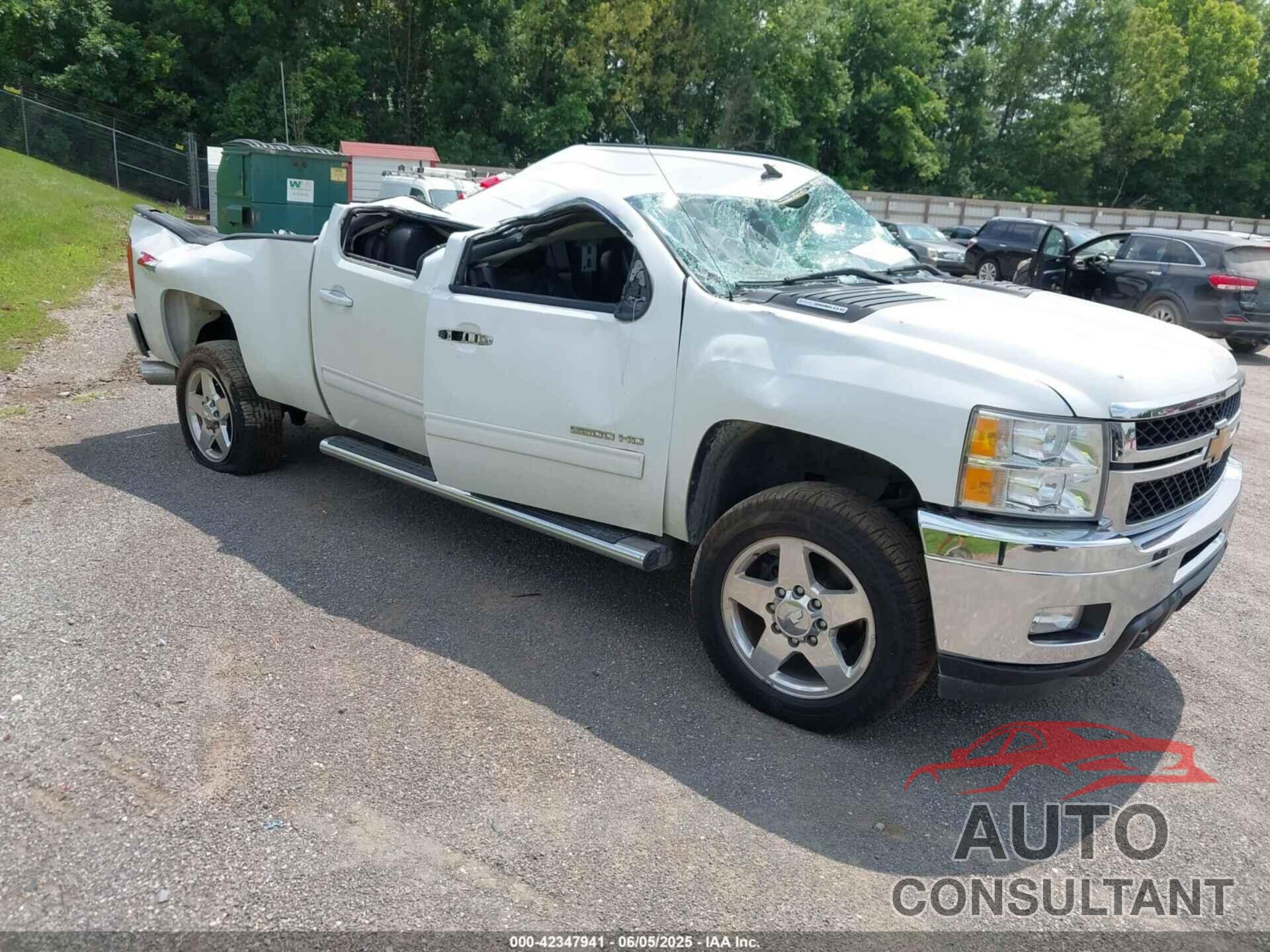 CHEVROLET SILVERADO 2500HD 2013 - 1GC1KYC85DF160067