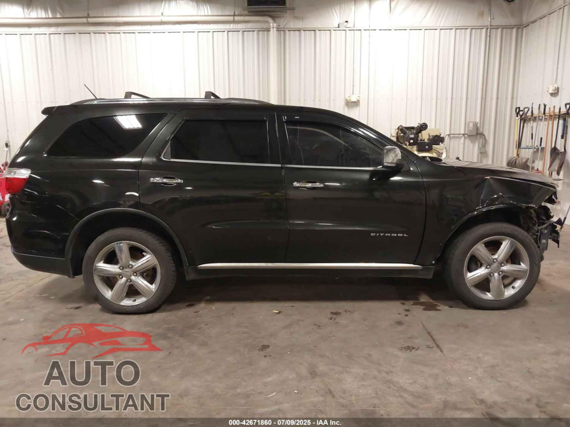 DODGE DURANGO 2013 - 1C4RDJEG9DC616565