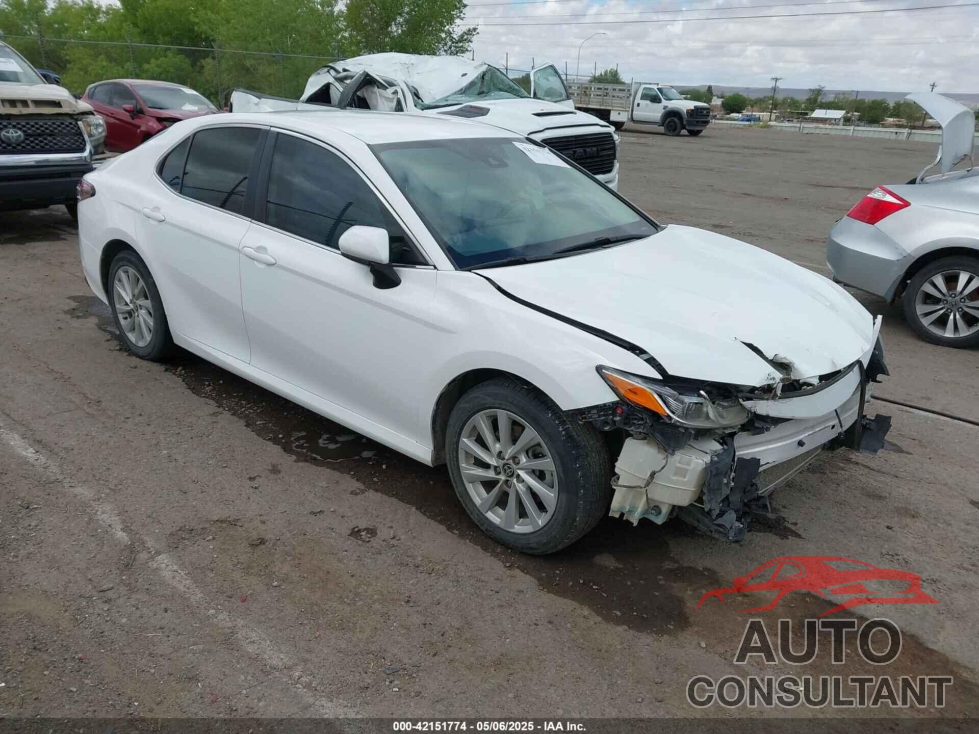 TOYOTA CAMRY 2021 - 4T1C11AK8MU533904