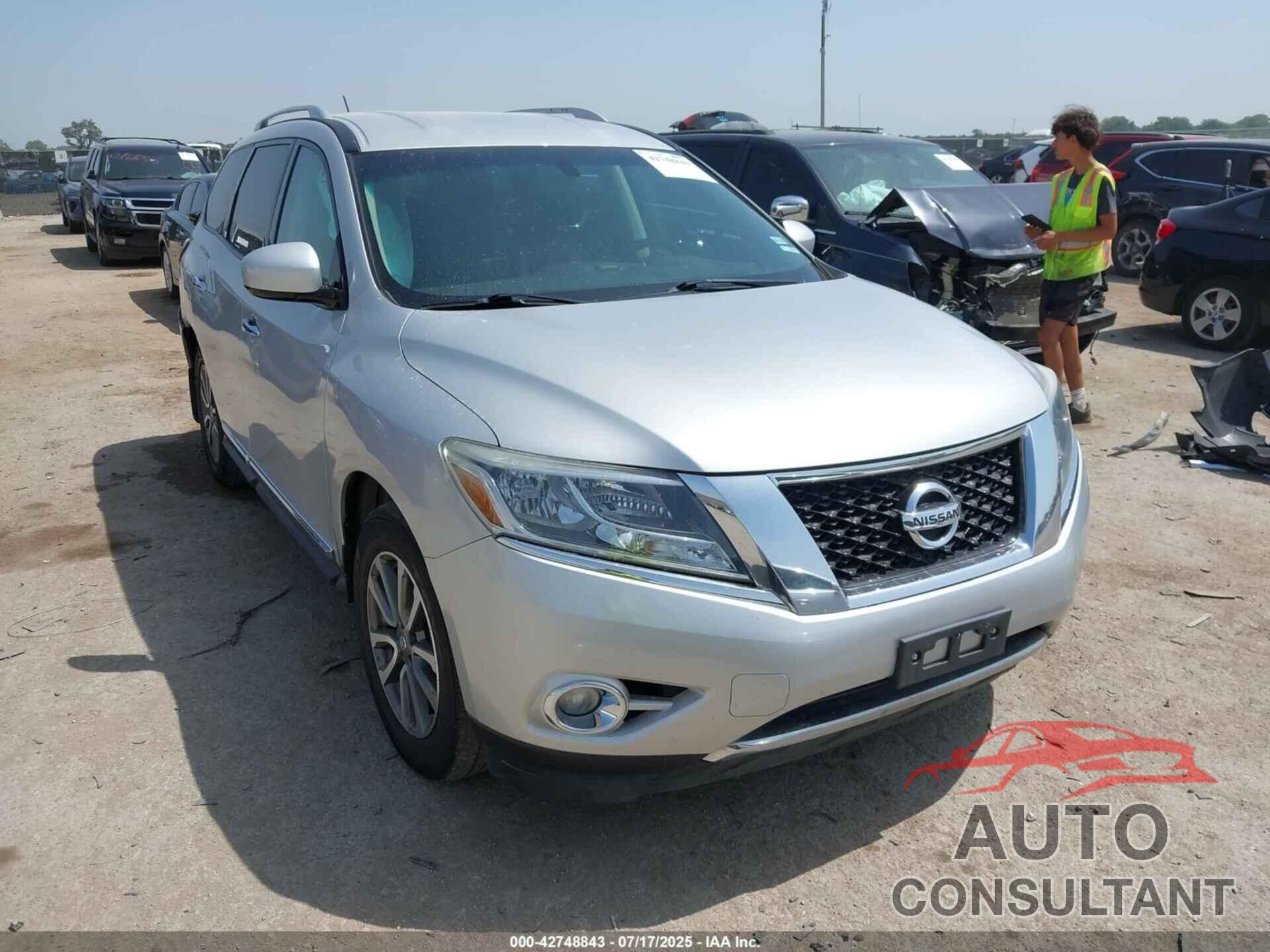 NISSAN PATHFINDER 2015 - 5N1AR2MN5FC660677