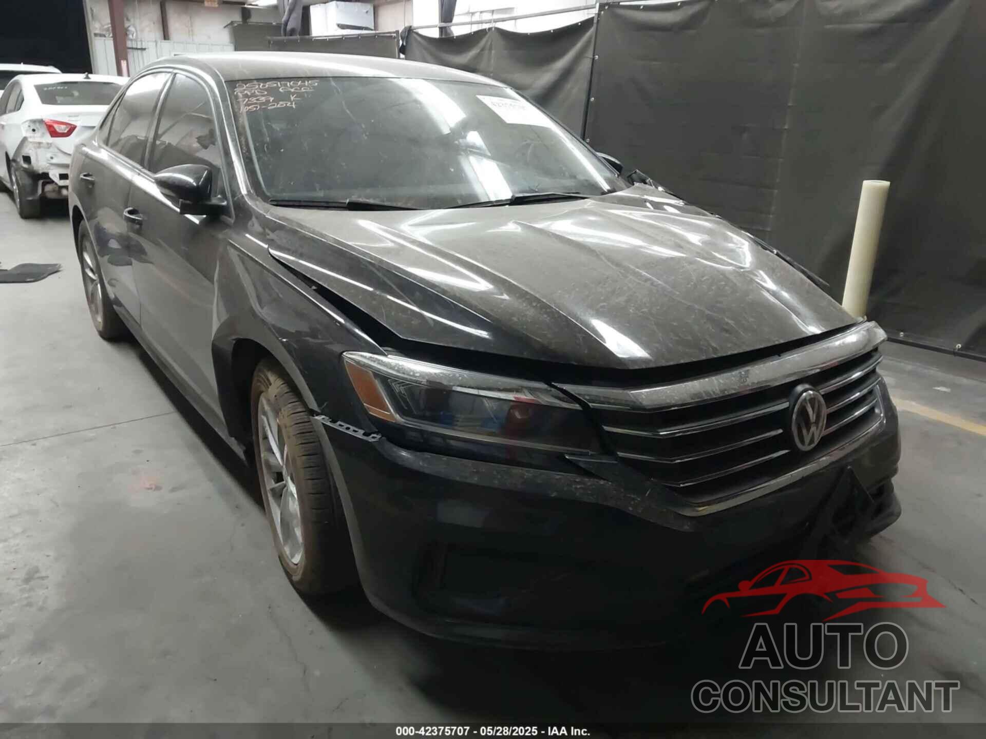 VOLKSWAGEN PASSAT 2020 - 1VWAA7A32LC007339