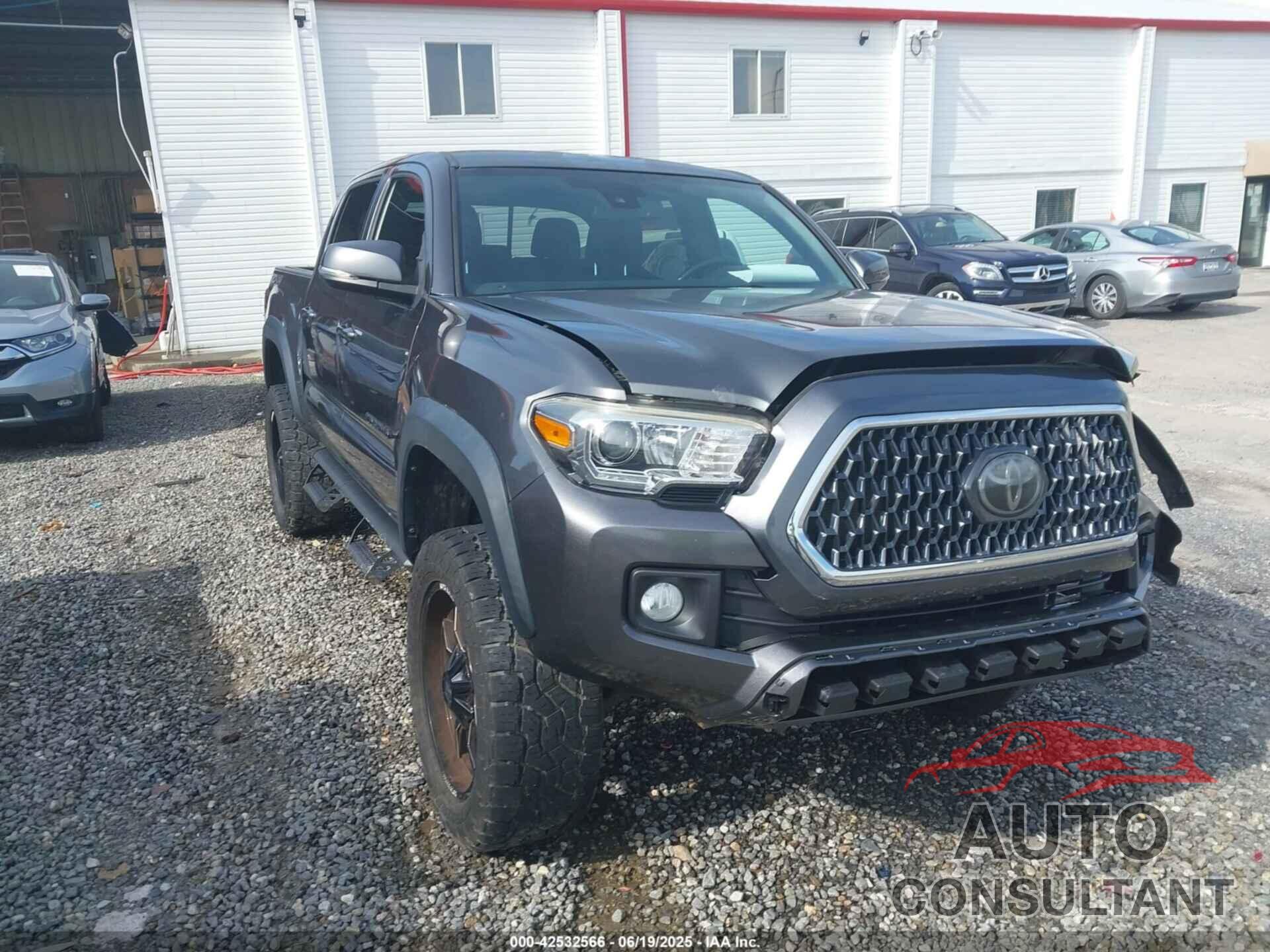 TOYOTA TACOMA 2018 - 3TMCZ5AN9JM136622
