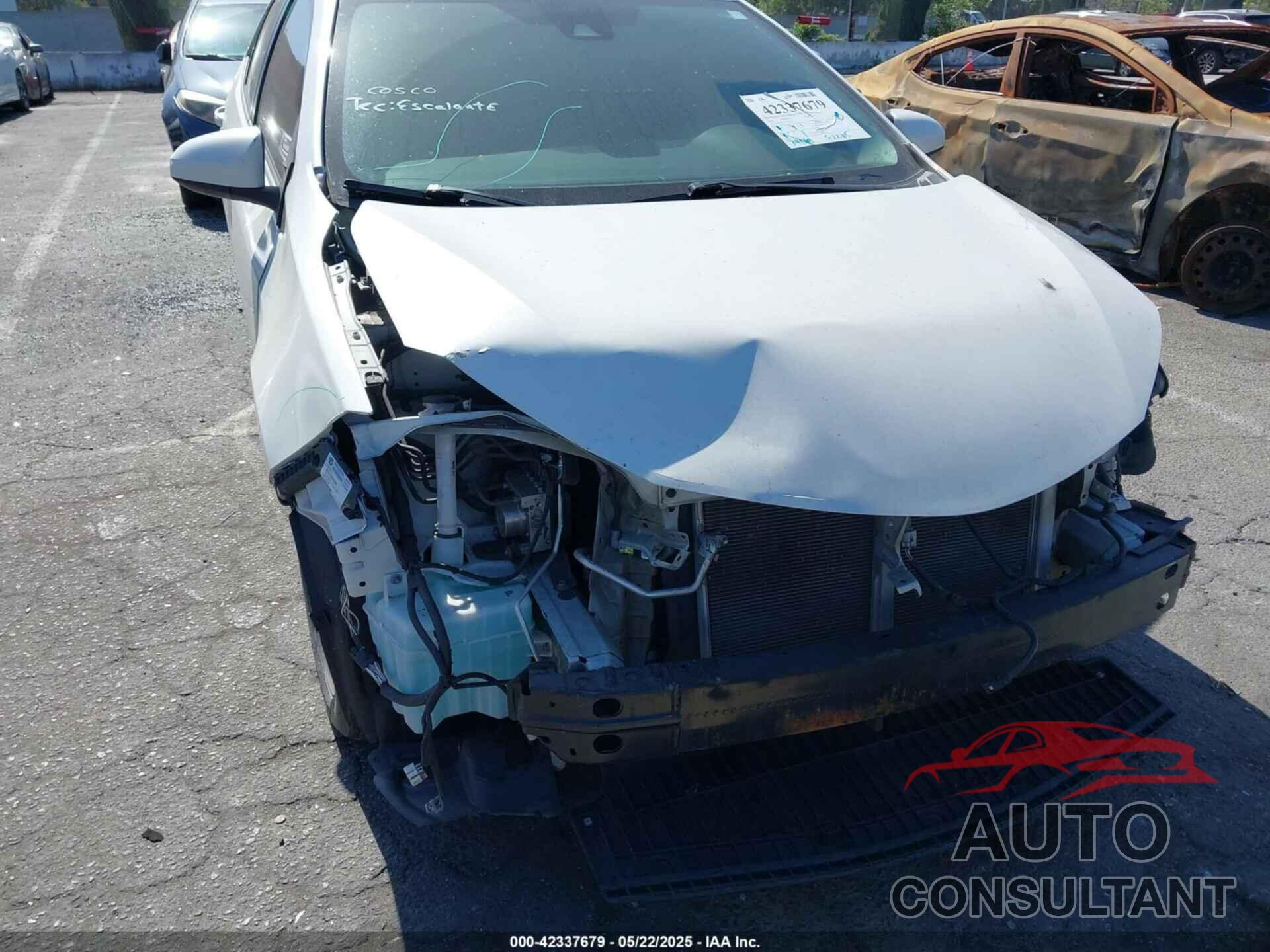 TOYOTA COROLLA 2018 - 5YFBURHE1JP813372