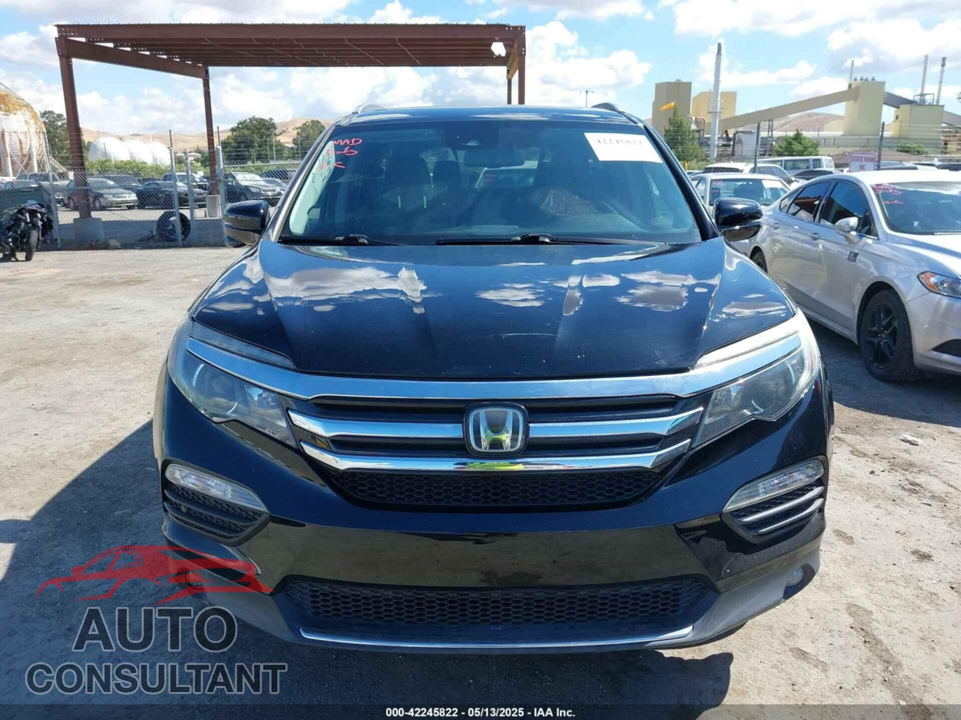 HONDA PILOT 2017 - 5FNYF6H97HB037468