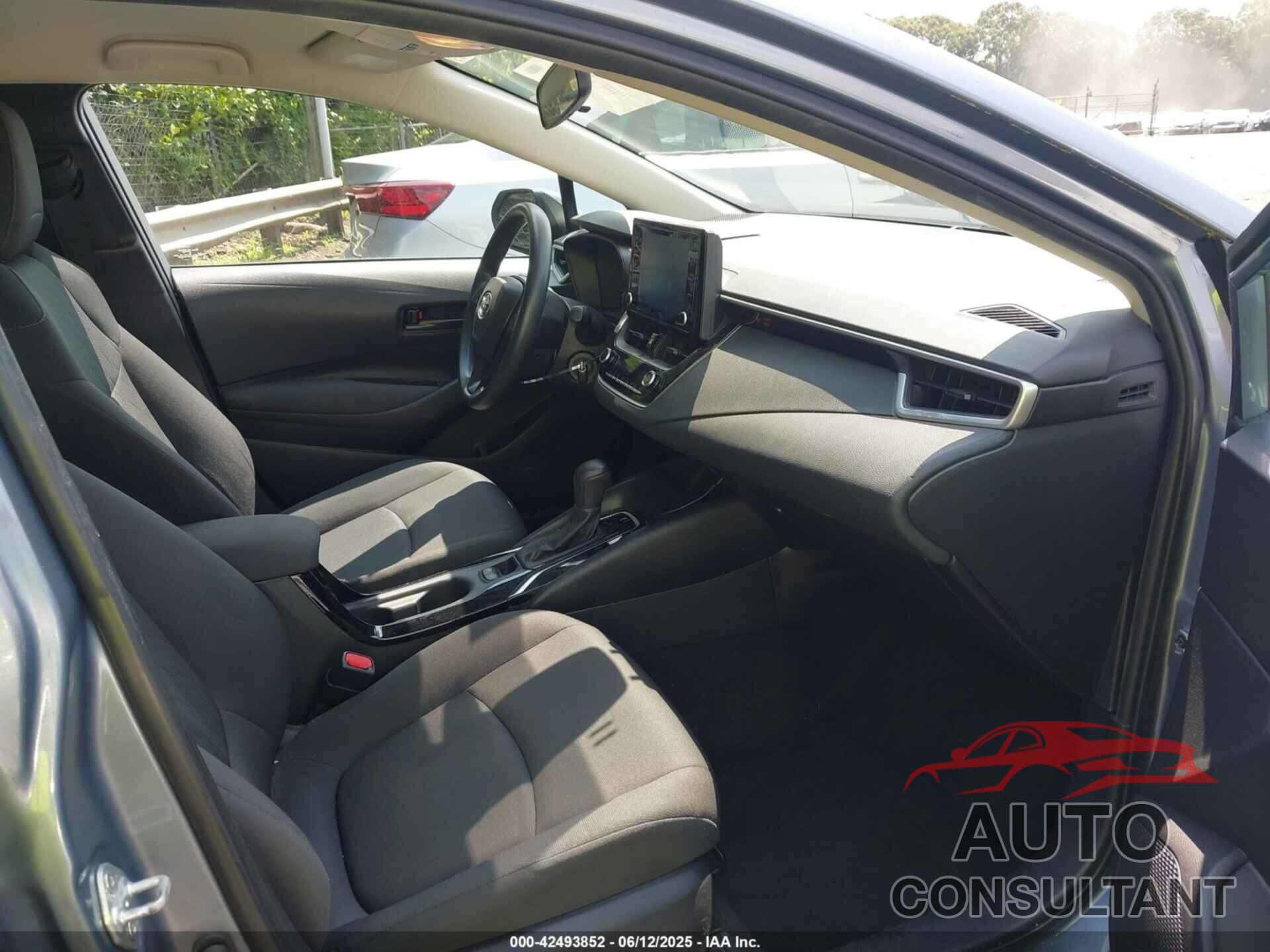 TOYOTA COROLLA 2022 - 5YFEPMAE9NP281005