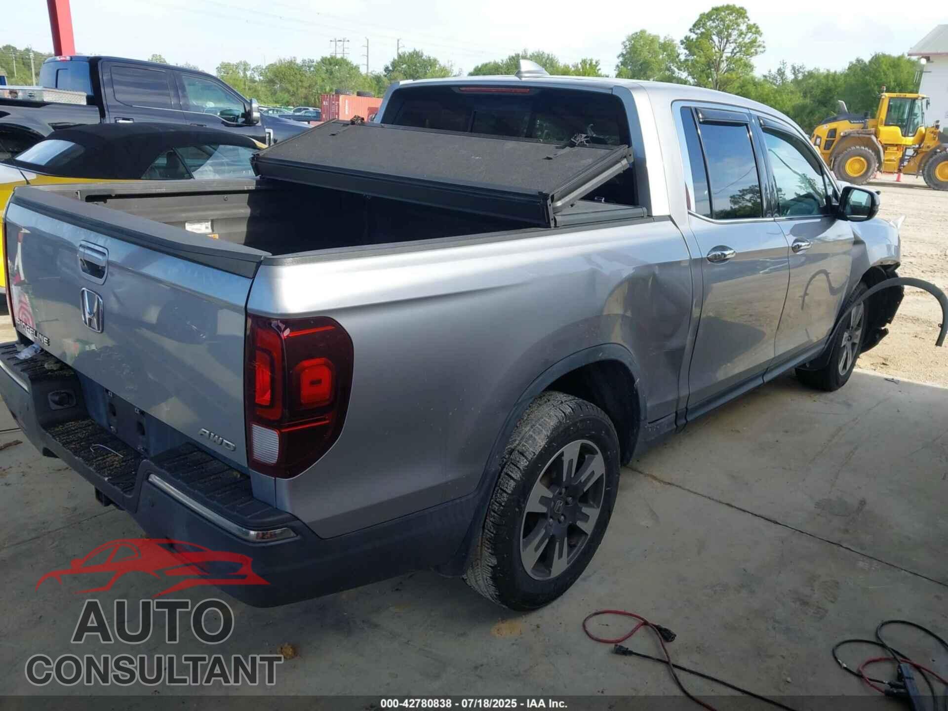 HONDA RIDGELINE 2017 - 5FPYK3F77HB024156
