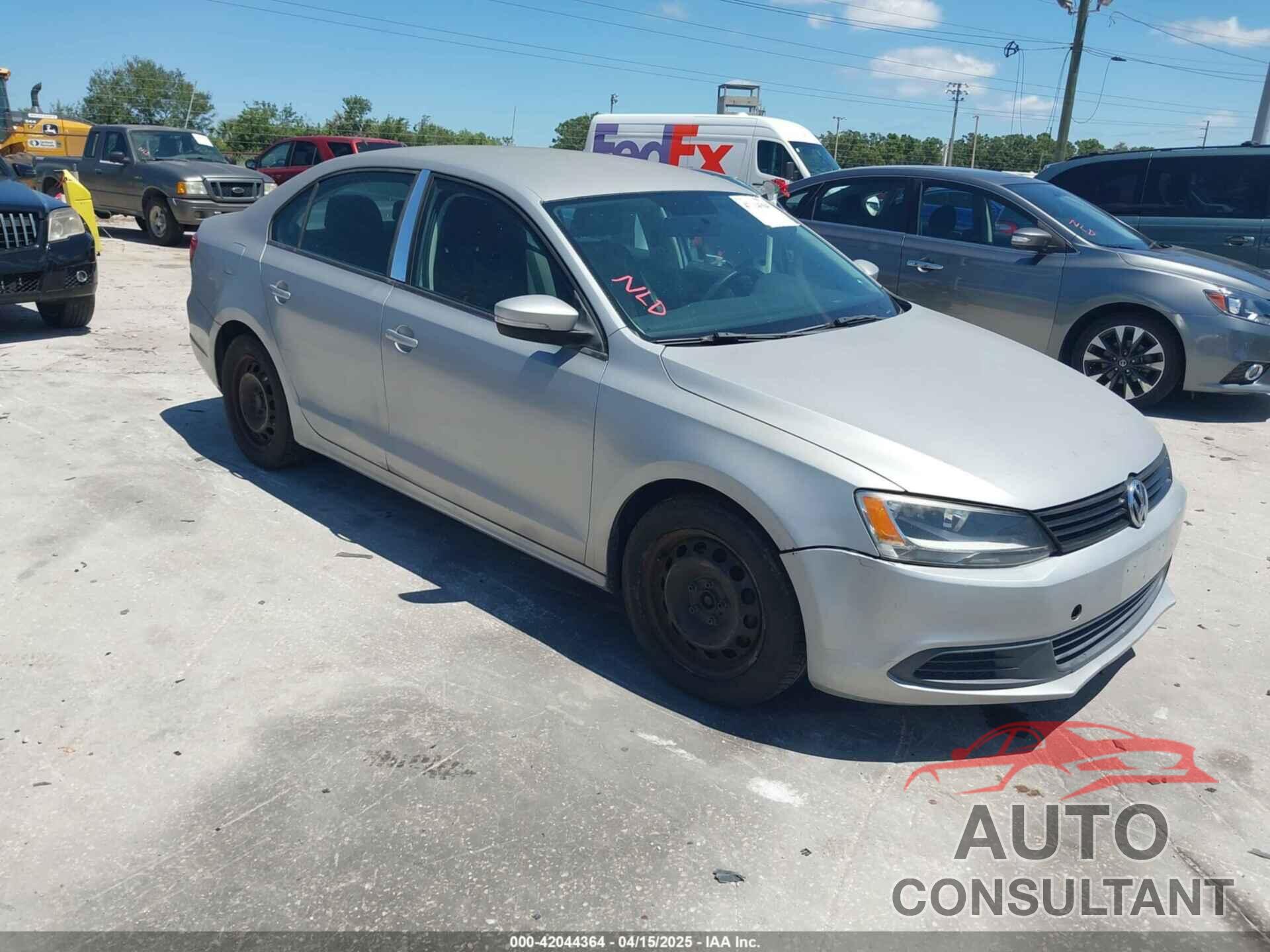 VOLKSWAGEN JETTA 2012 - 3VWDP7AJ7CM113004