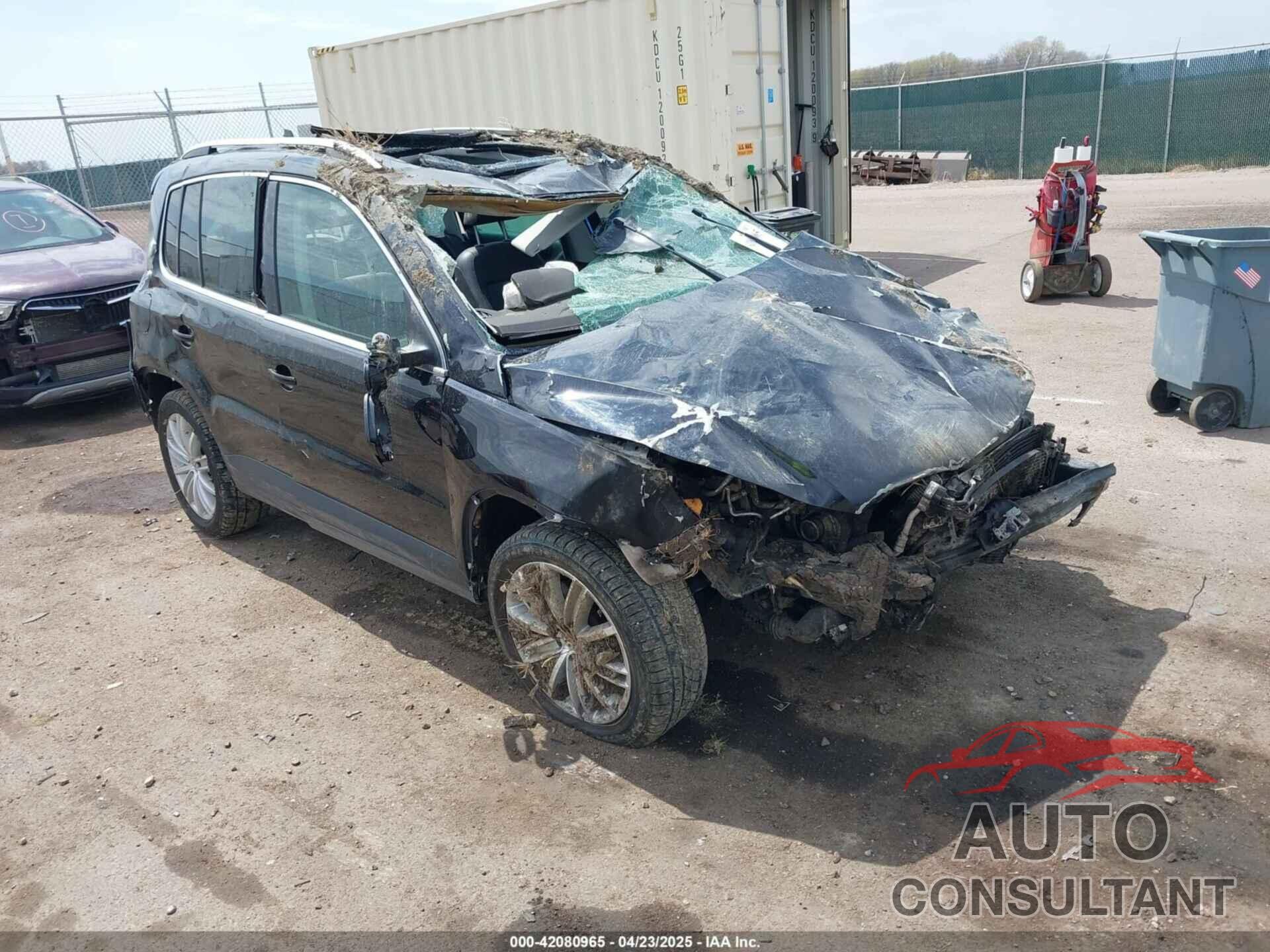 VOLKSWAGEN TIGUAN 2011 - WVGAV7AX4BW506582
