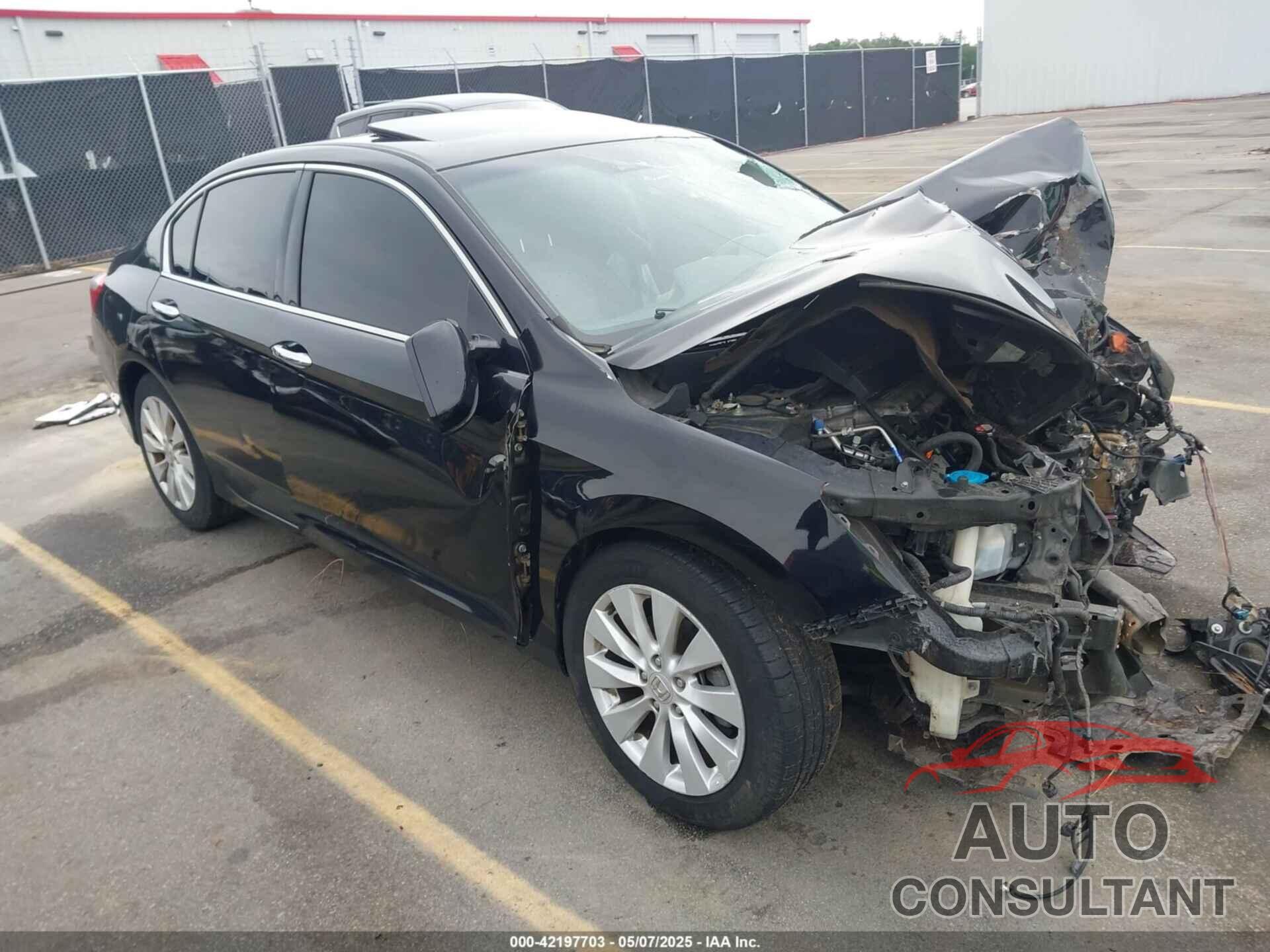 HONDA ACCORD 2013 - 1HGCR3F82DA038168