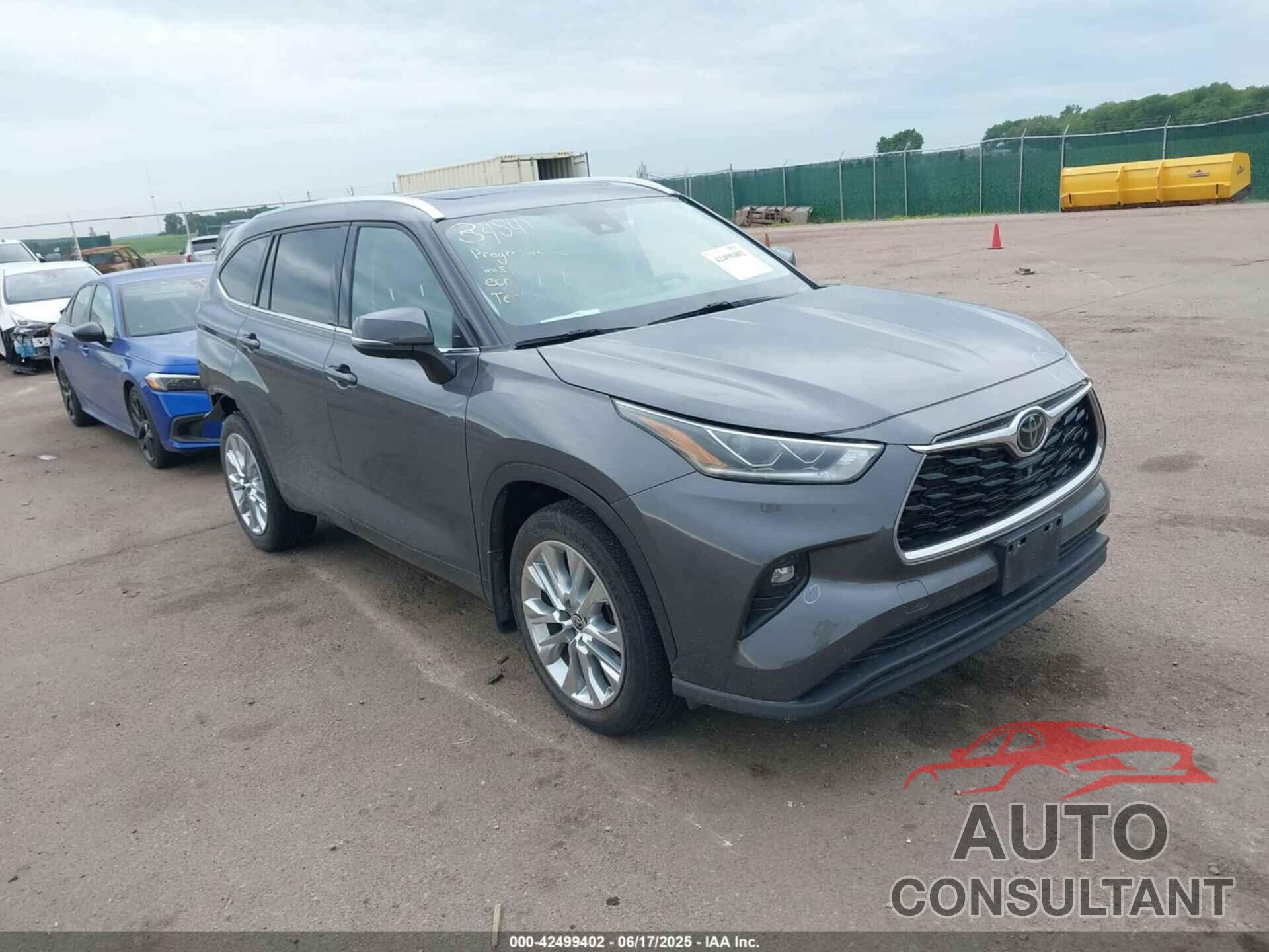 TOYOTA HIGHLANDER 2021 - 5TDDZRBH9MS540657