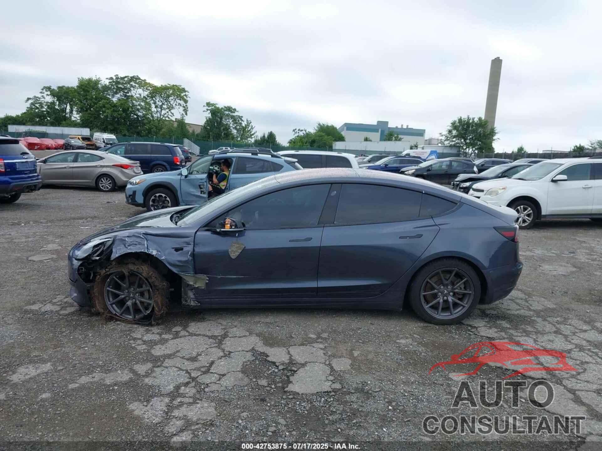TESLA MODEL 3 2018 - 5YJ3E1EA8JF025799