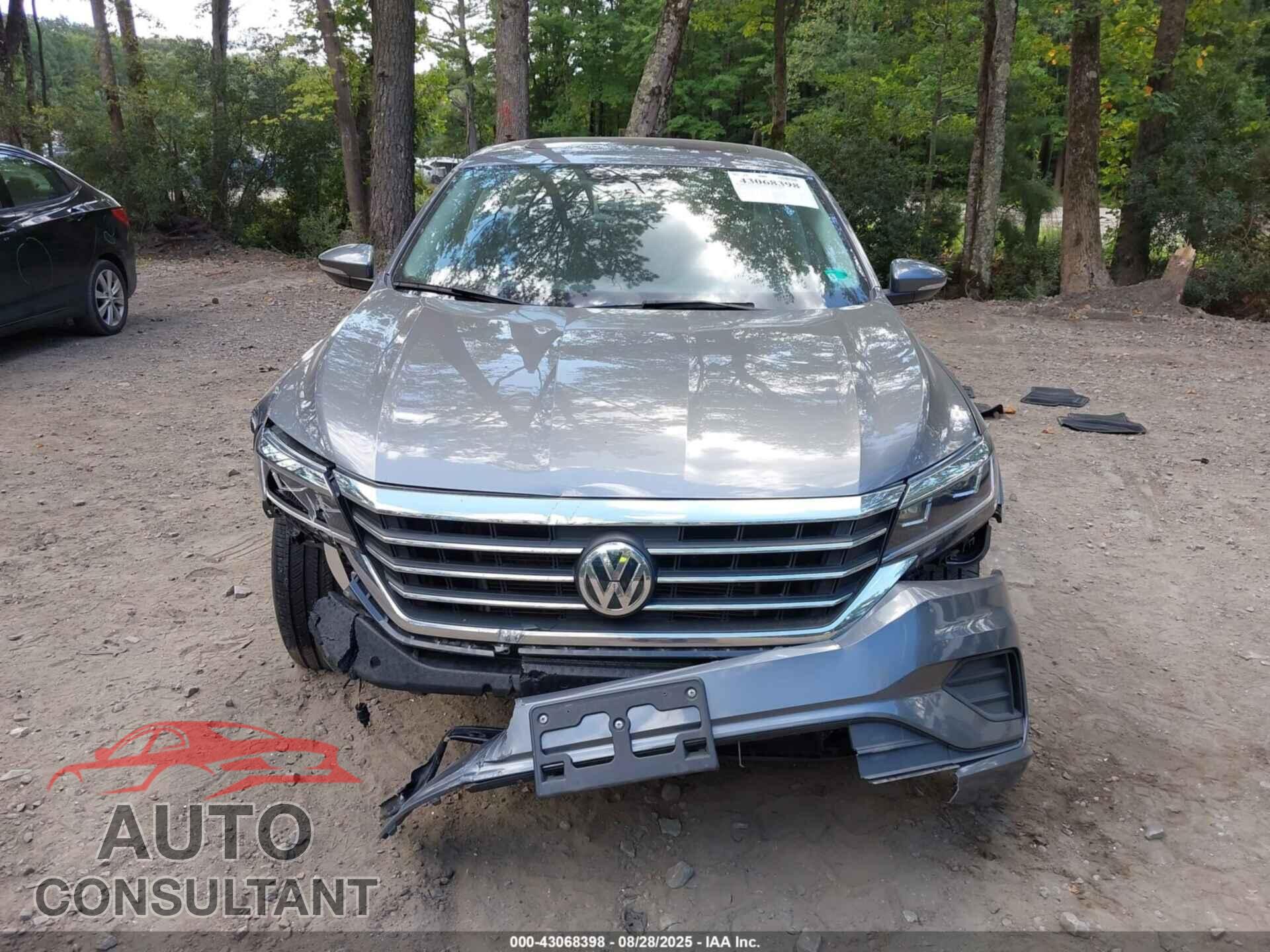 VOLKSWAGEN PASSAT 2021 - 1VWSA7A37MC005463