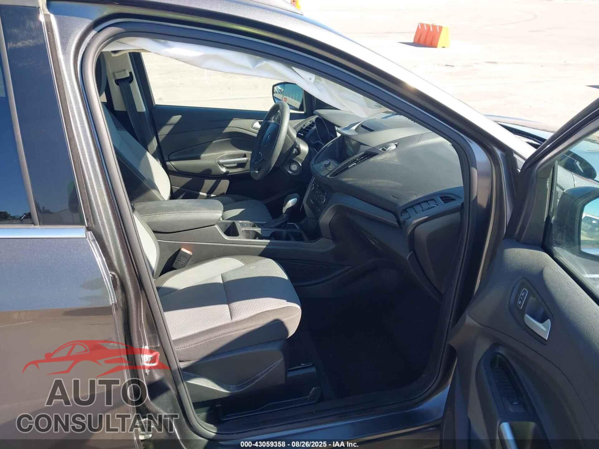 FORD ESCAPE 2018 - 1FMCU9GD6JUC46989
