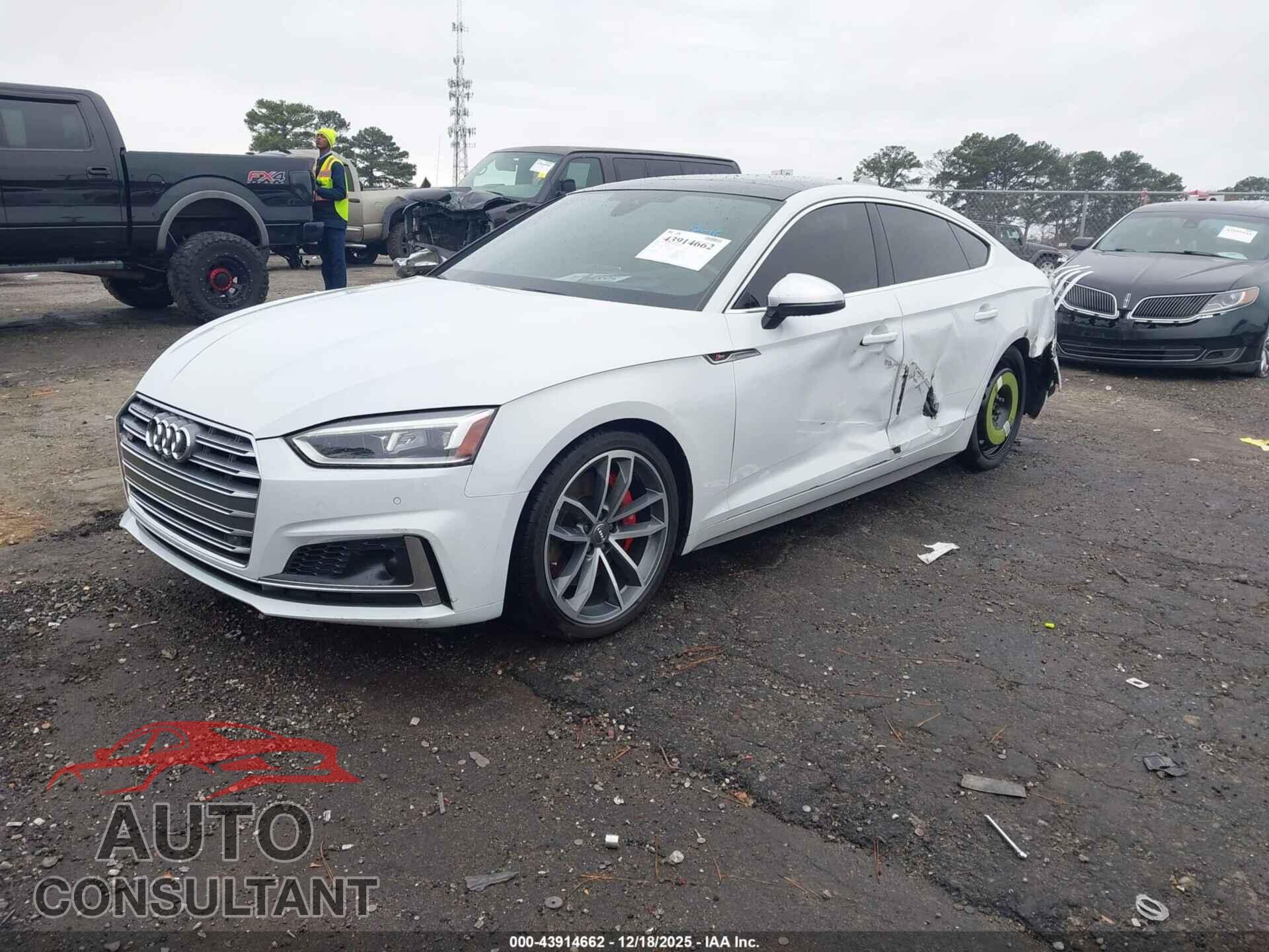 AUDI S5 2018 - WAUC4CF50JA103997