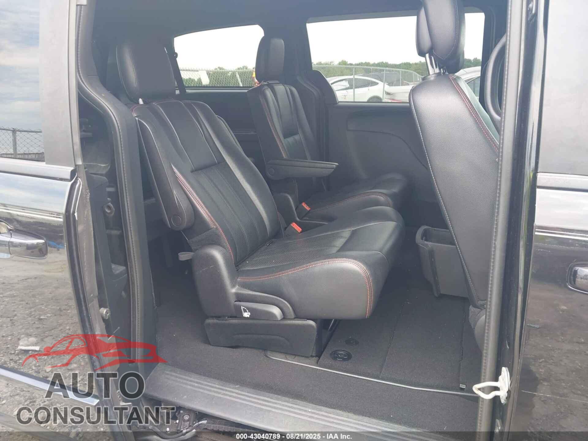 DODGE GRAND CARAVAN 2016 - 2C4RDGEG9GR320394