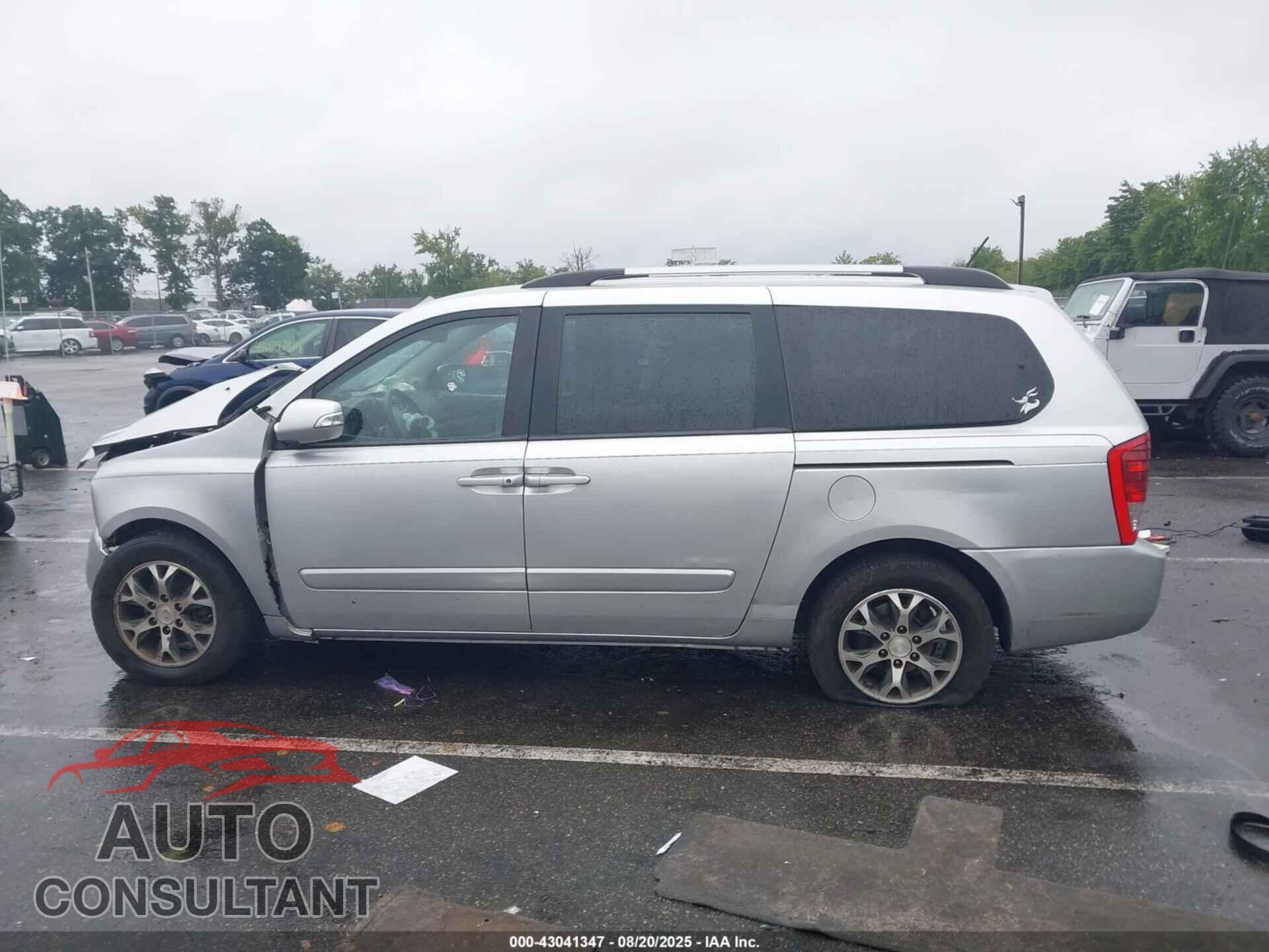 KIA SEDONA 2014 - KNDMG4C78E6553755