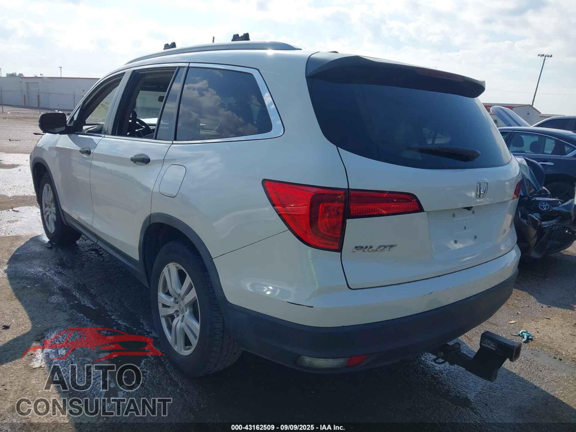 HONDA PILOT 2017 - 5FNYF5H18HB044448