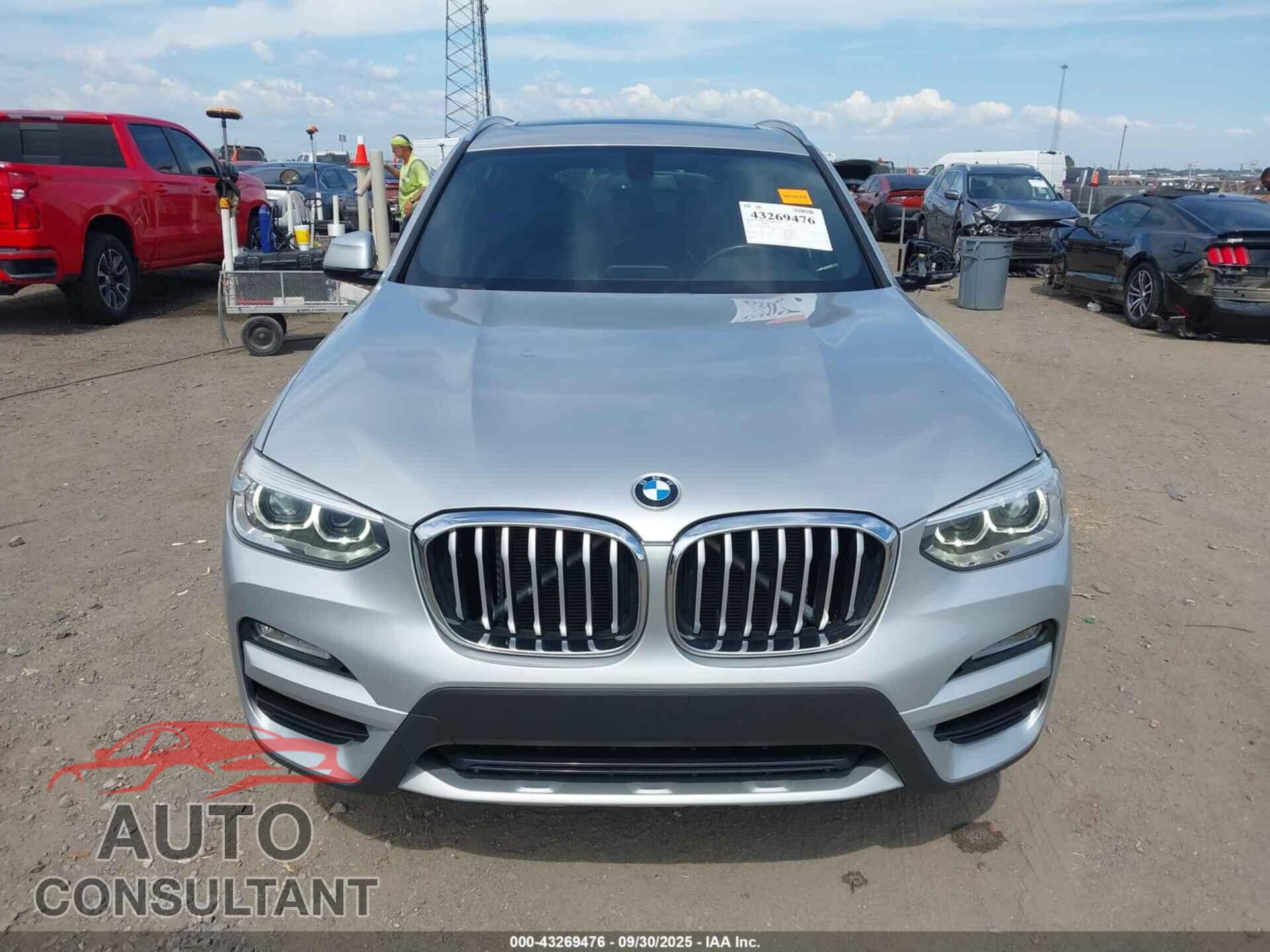BMW X3 2018 - 5UXTR9C5XJLC82583