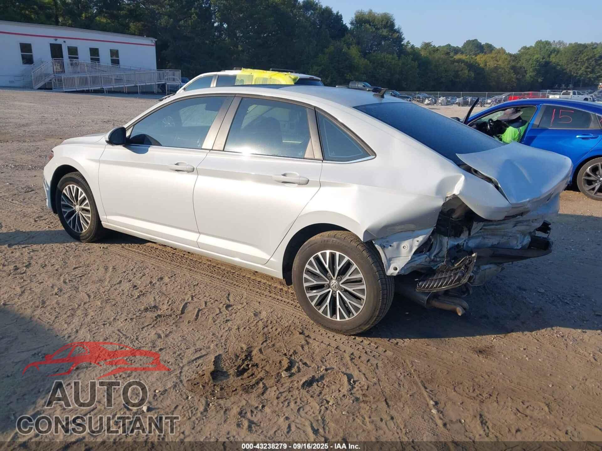 VOLKSWAGEN JETTA 2019 - 3VWC57BU2KM036776