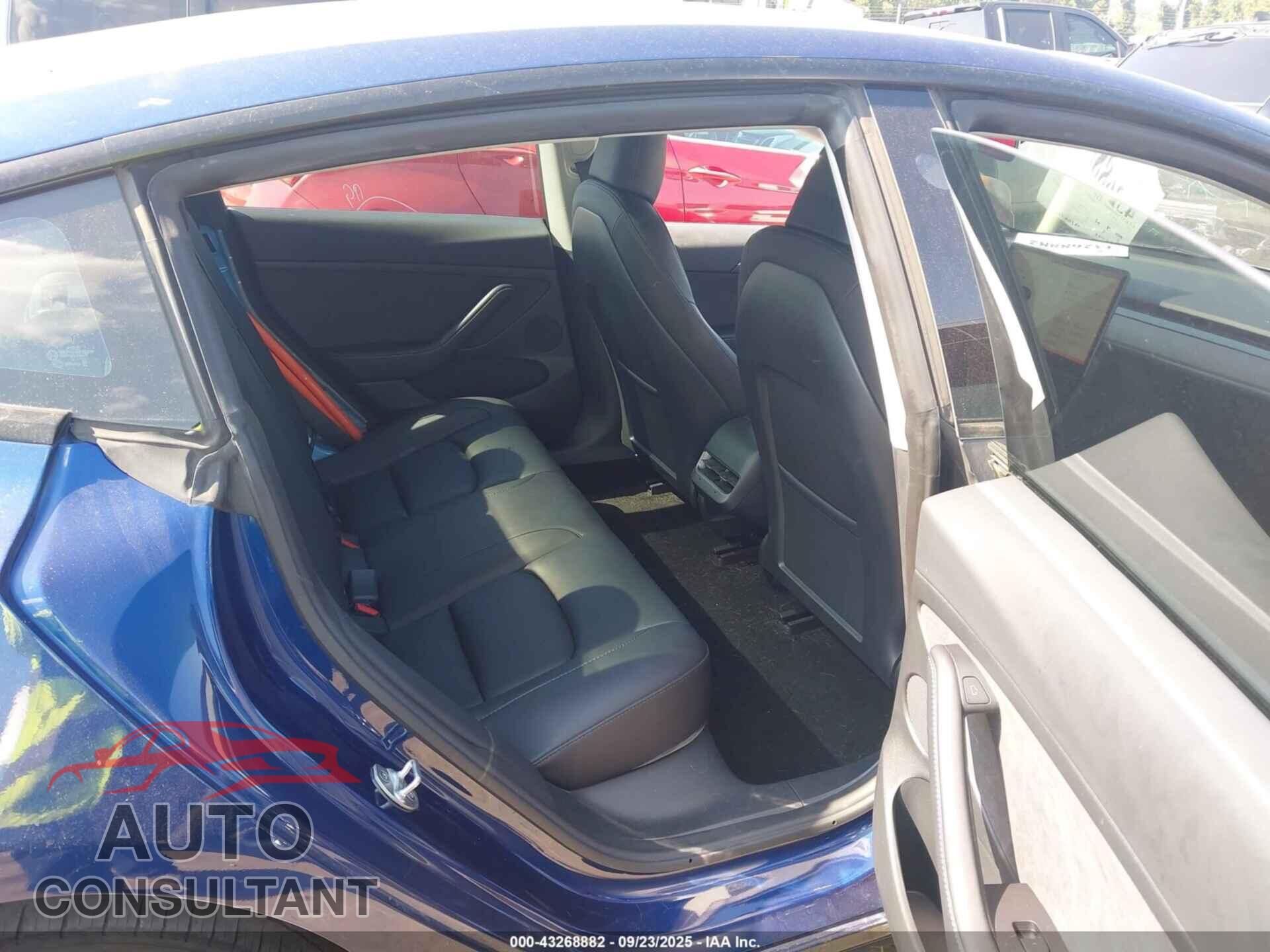 TESLA MODEL 3 2023 - 5YJ3E1EA8PF490527