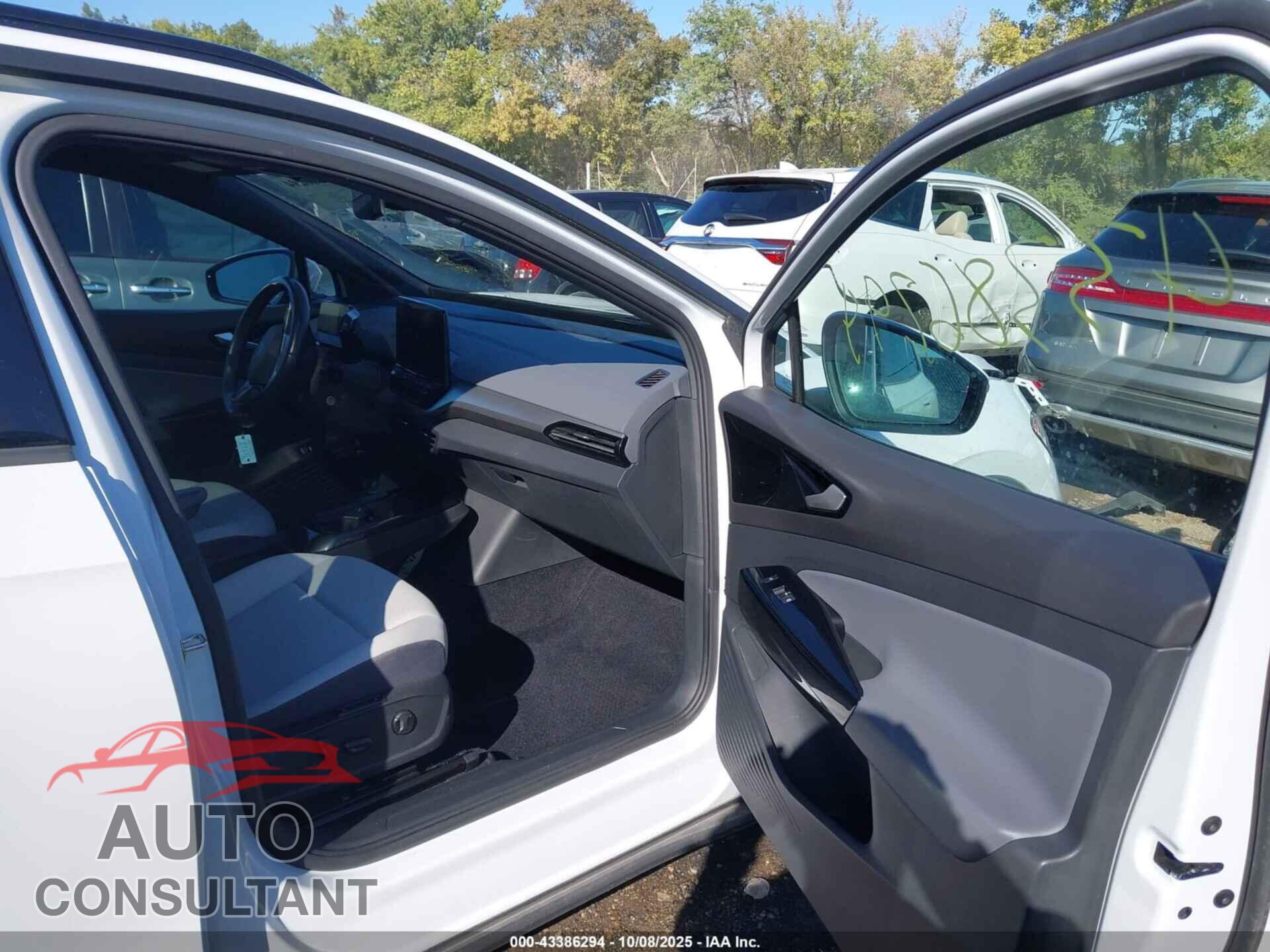 VOLKSWAGEN ID.4 2021 - WVGTMPE20MP041371