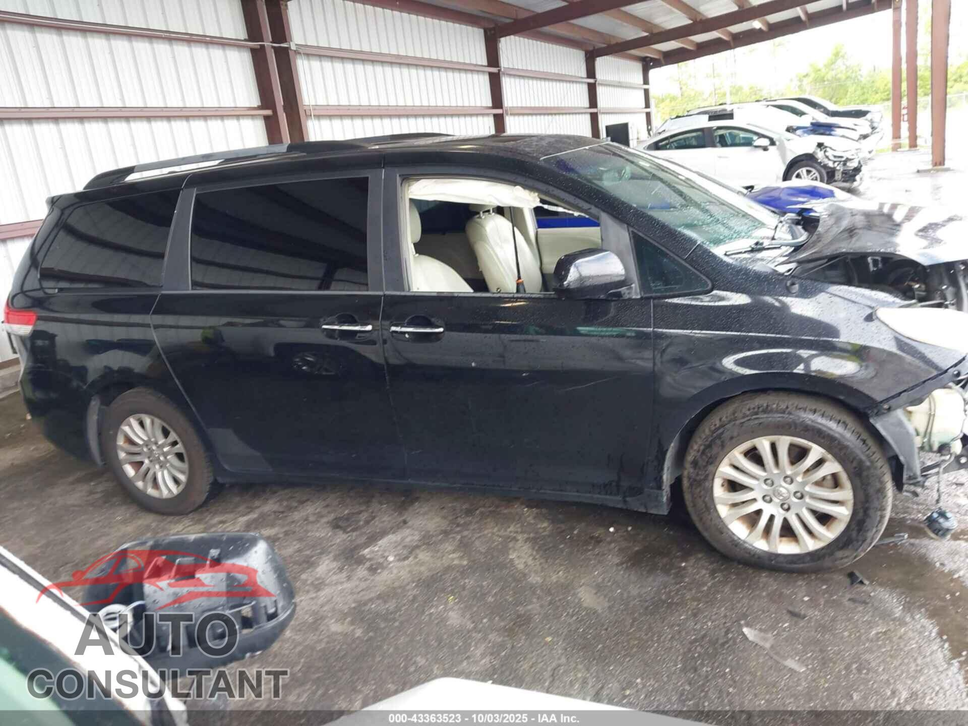 TOYOTA SIENNA 2014 - 5TDYK3DC4ES412395