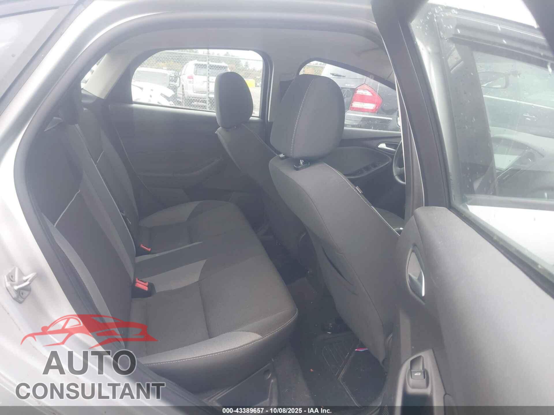 FORD FOCUS 2014 - 1FADP3F2XEL124537