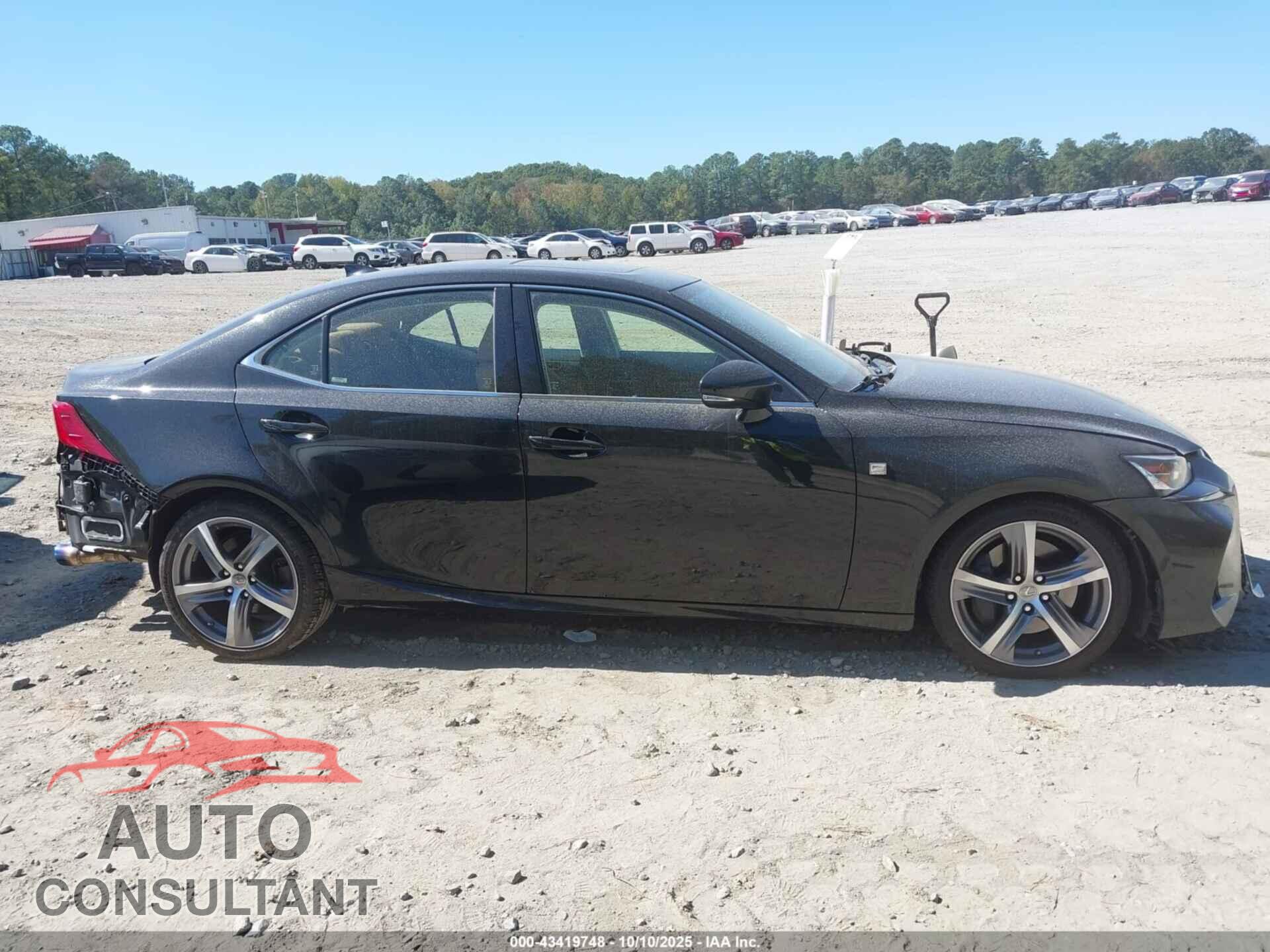 LEXUS IS 300 2018 - JTHC81D21J5027170
