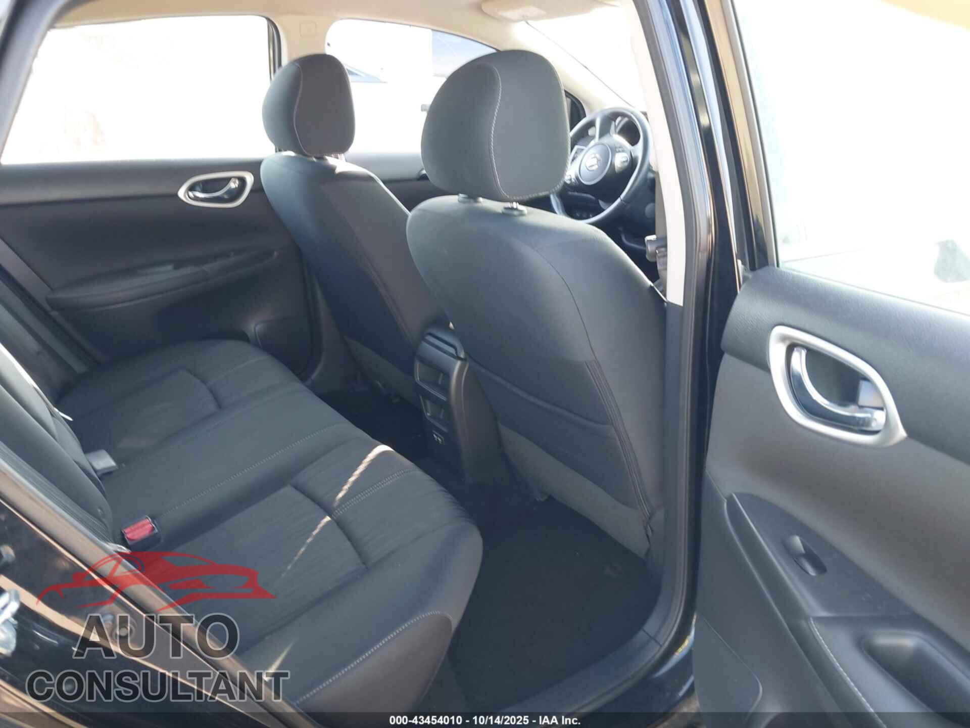 NISSAN SENTRA 2018 - 3N1AB7AP1JL640339