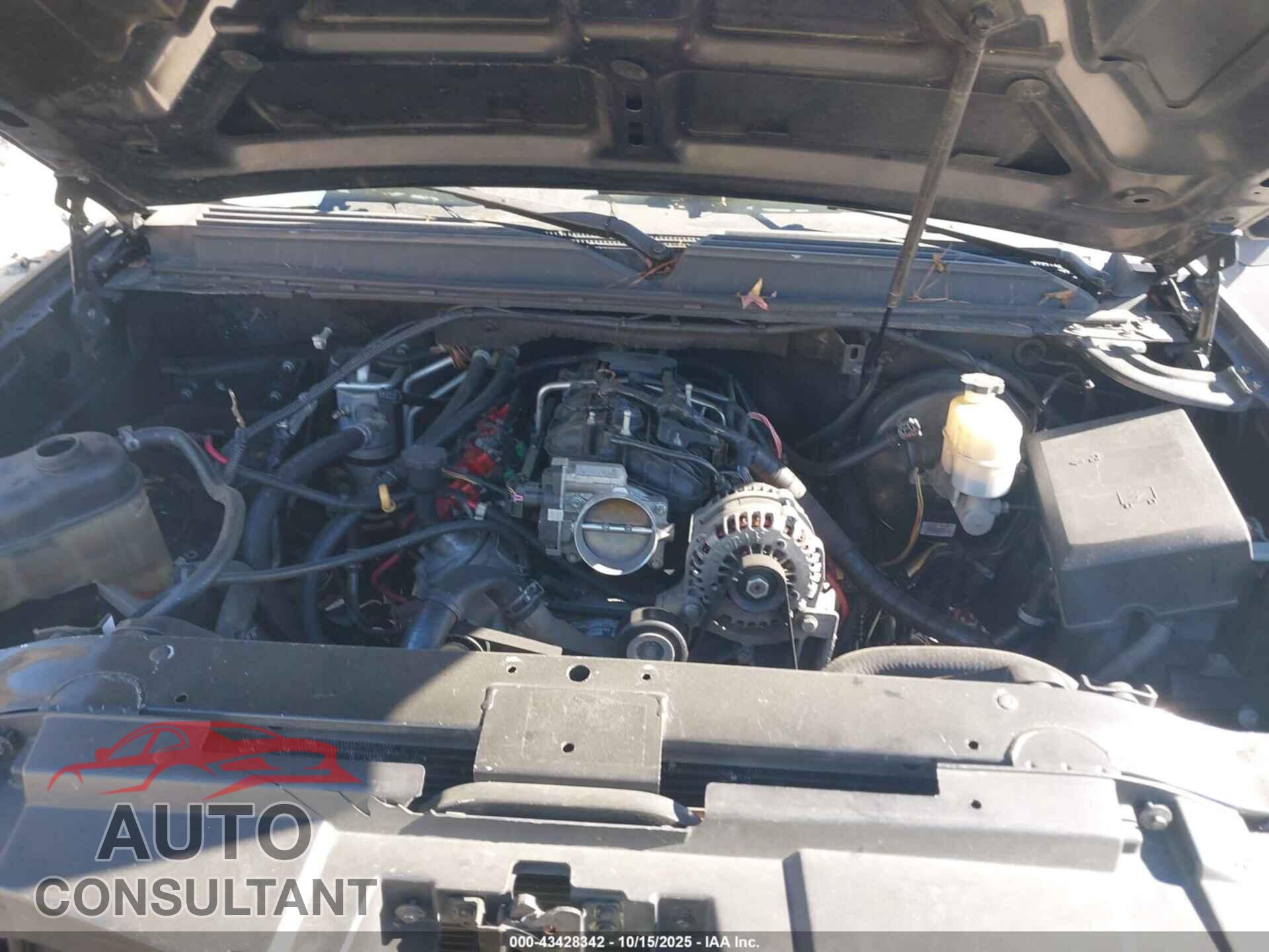 CHEVROLET TAHOE 2010 - 1GNUCBE03AR177840