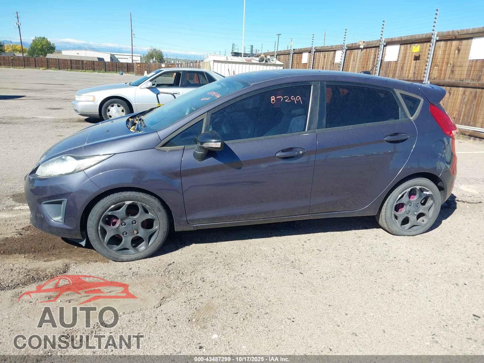 FORD FIESTA 2013 - 3FADP4FJ4DM208010