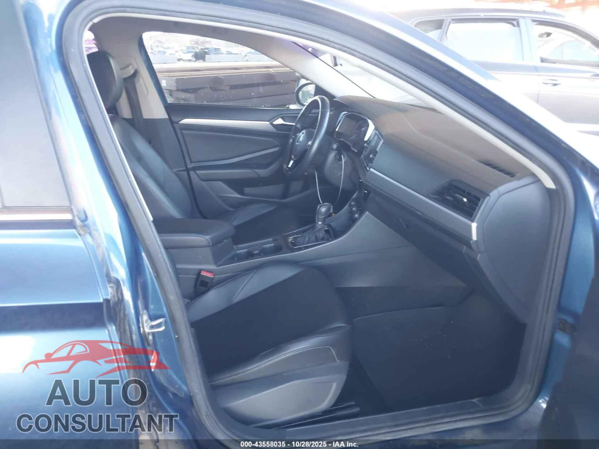 VOLKSWAGEN JETTA 2019 - 3VWC57BU0KM051048