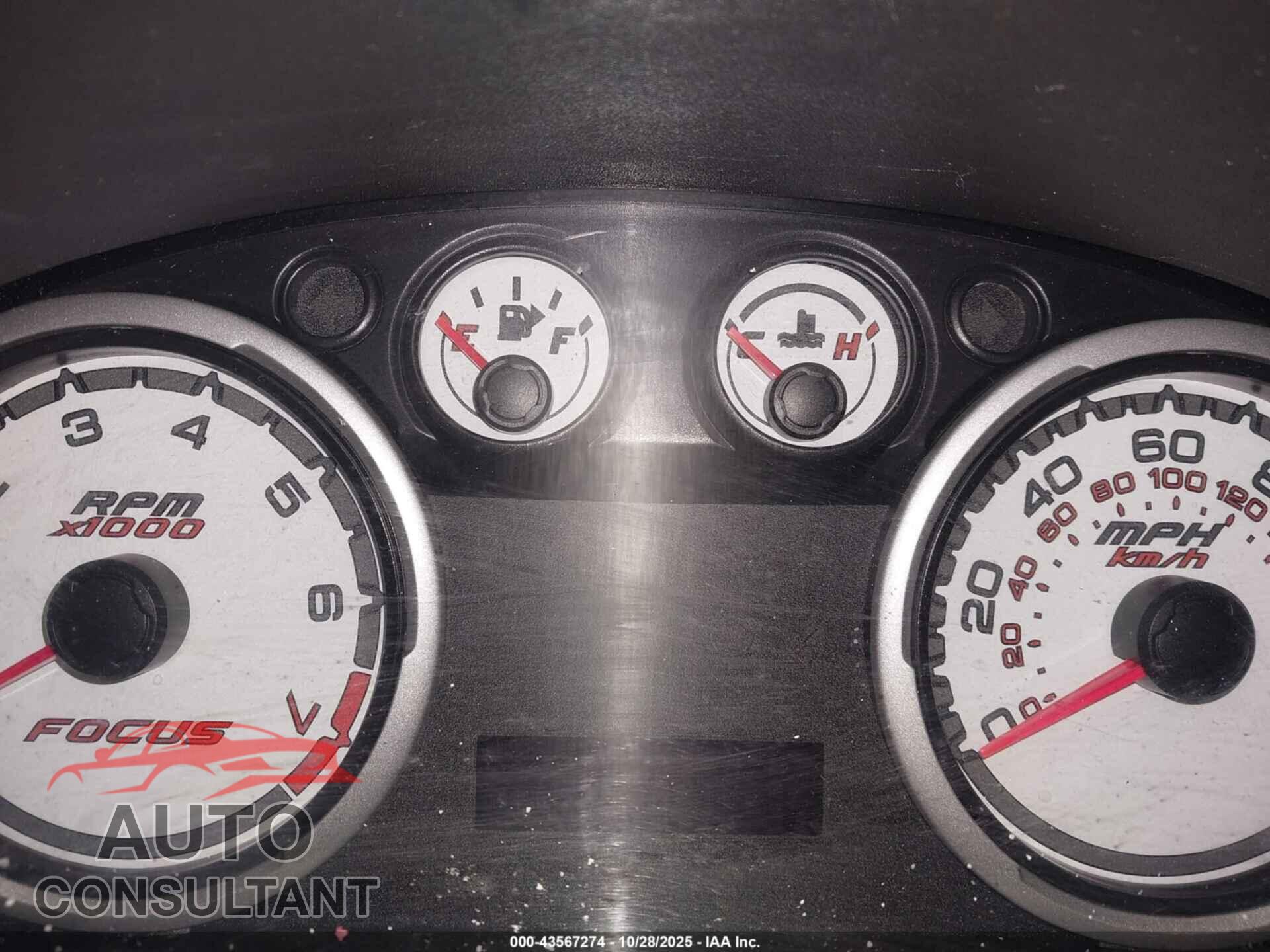 FORD FOCUS 2011 - 1FAHP3GN8BW136285
