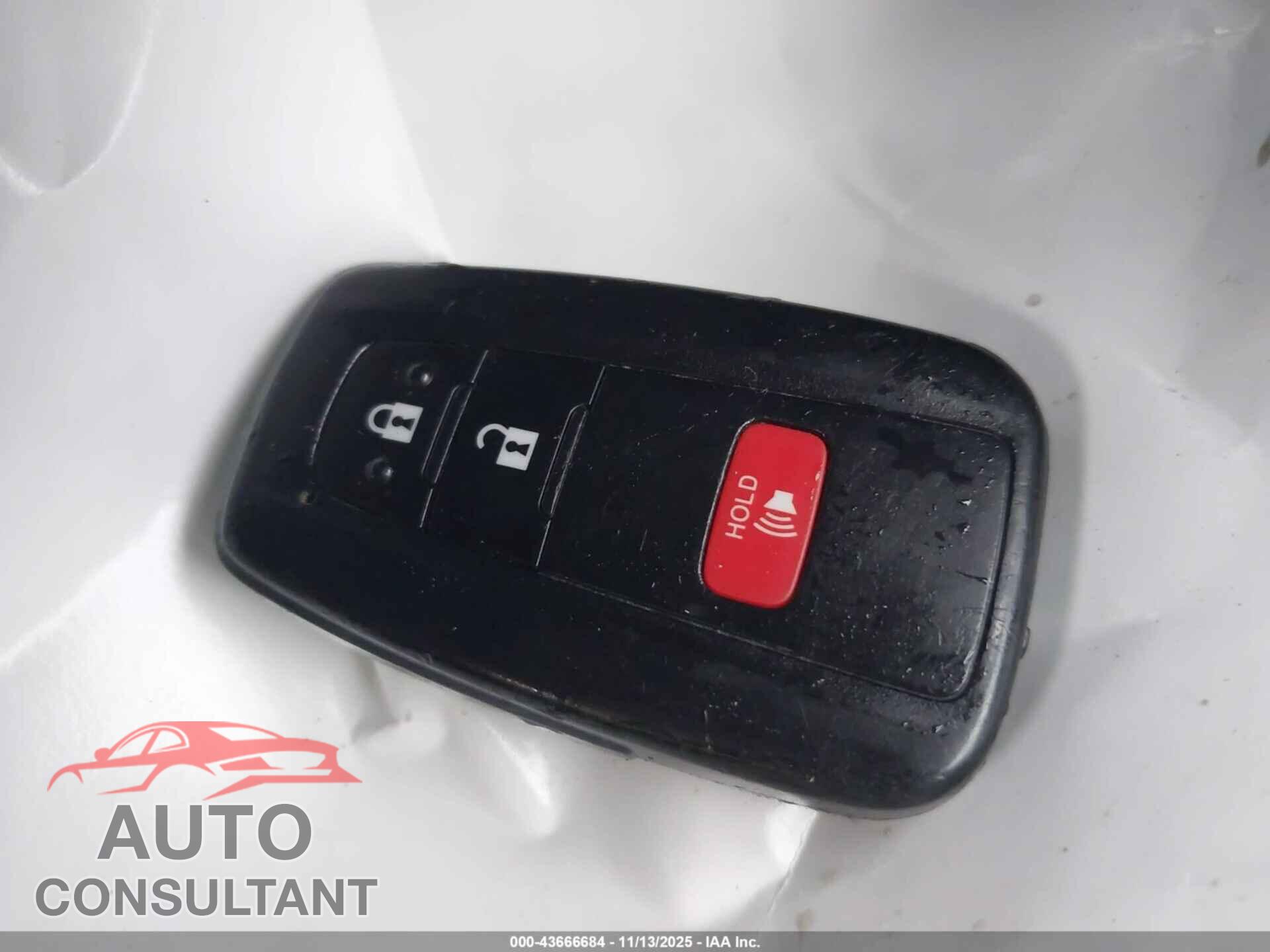 TOYOTA PRIUS 2016 - JTDKARFU6G3017589